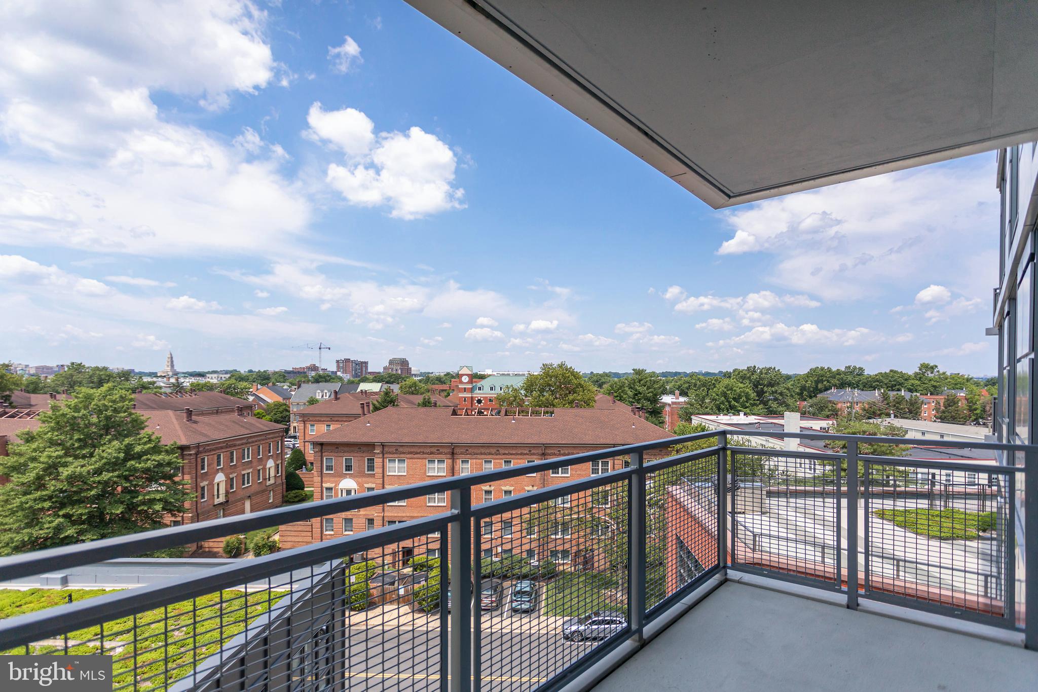 OLD TOWN ALEXANDRIA - Residential