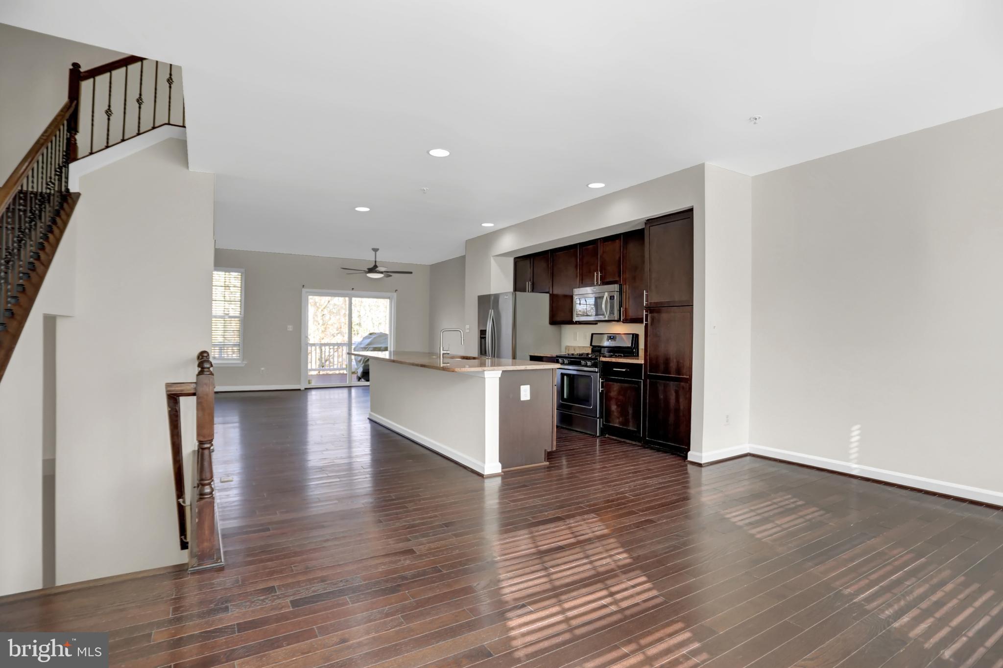 CREEKSTONE VILLAGE - Residential