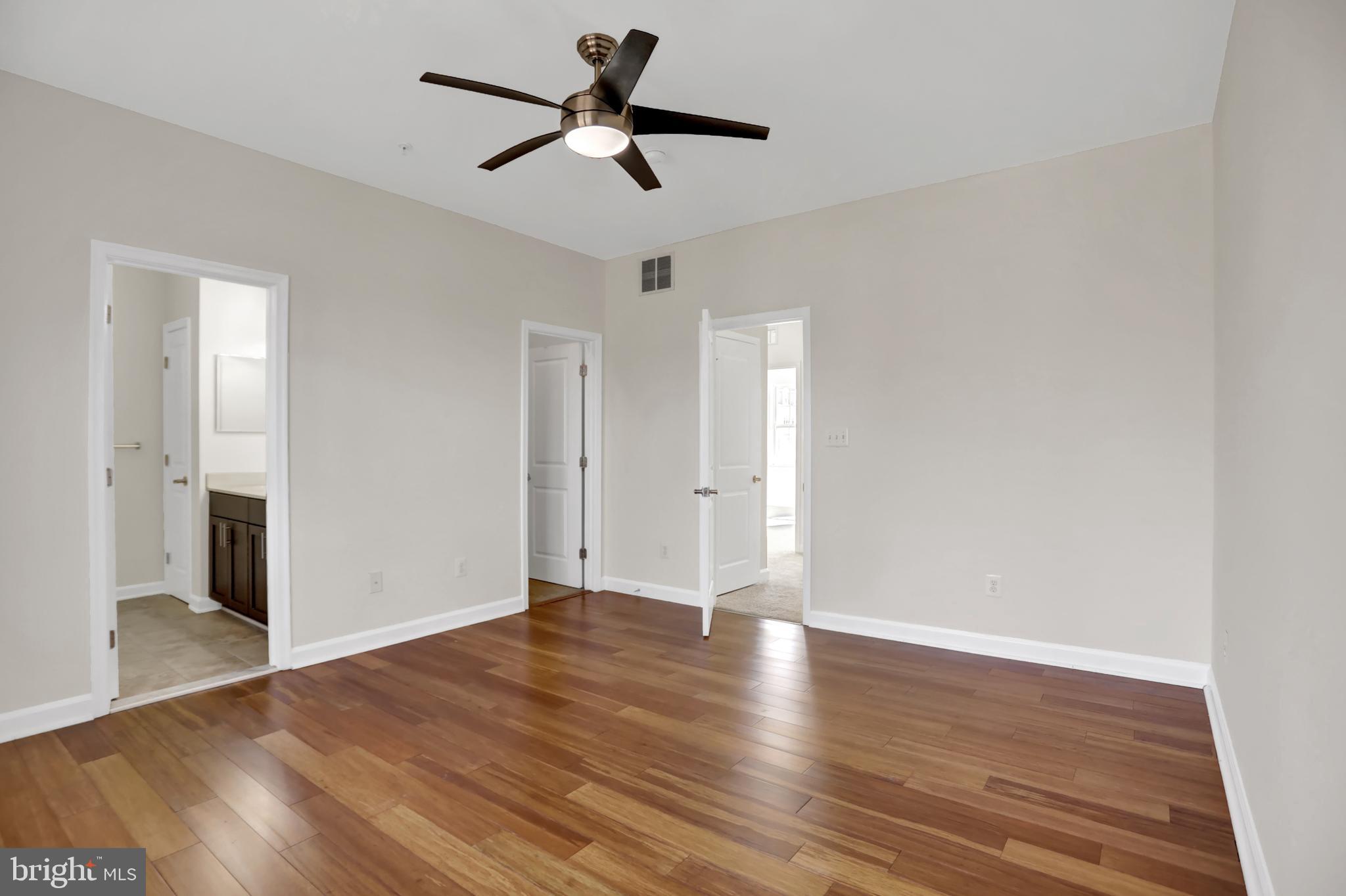 CREEKSTONE VILLAGE - Residential