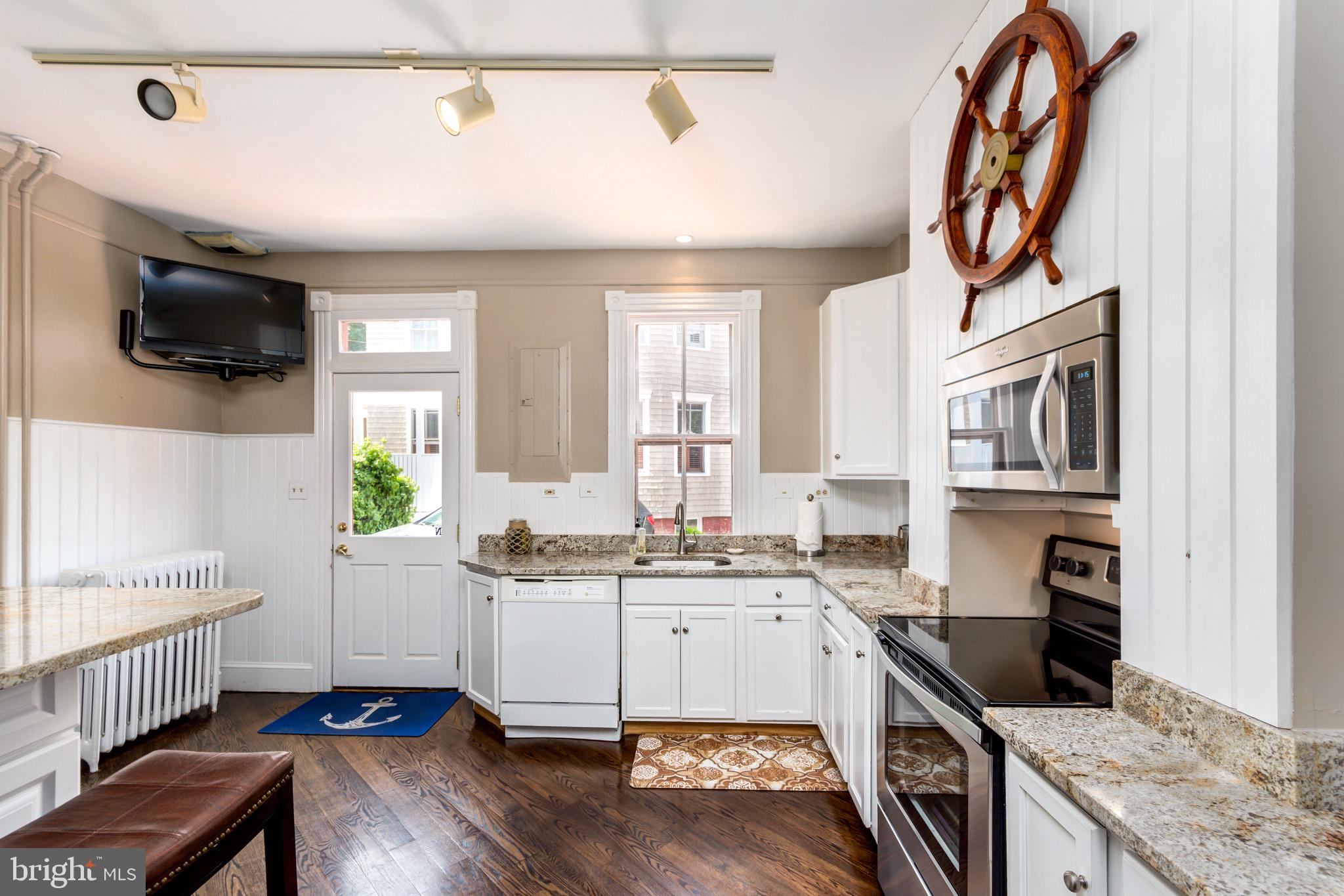 HISTORIC DISTRICT - Residential