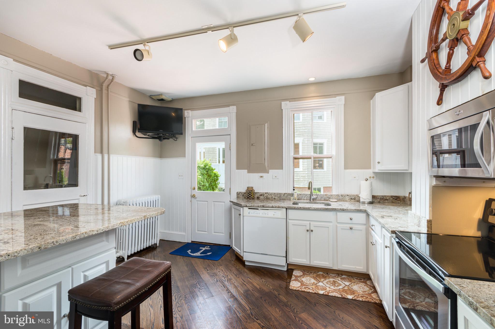 HISTORIC DISTRICT - Residential