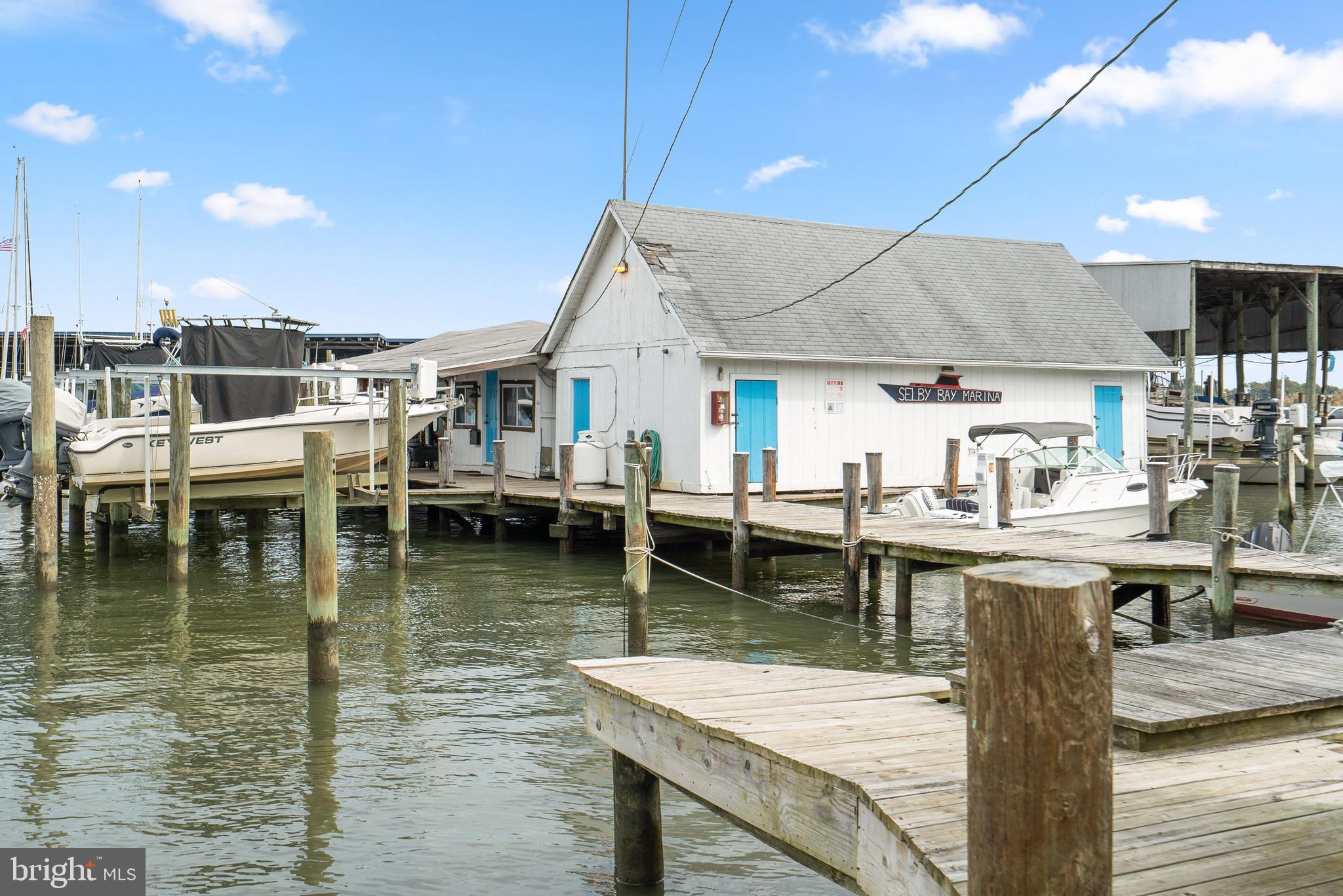 SELBY ON THE BAY - Residential