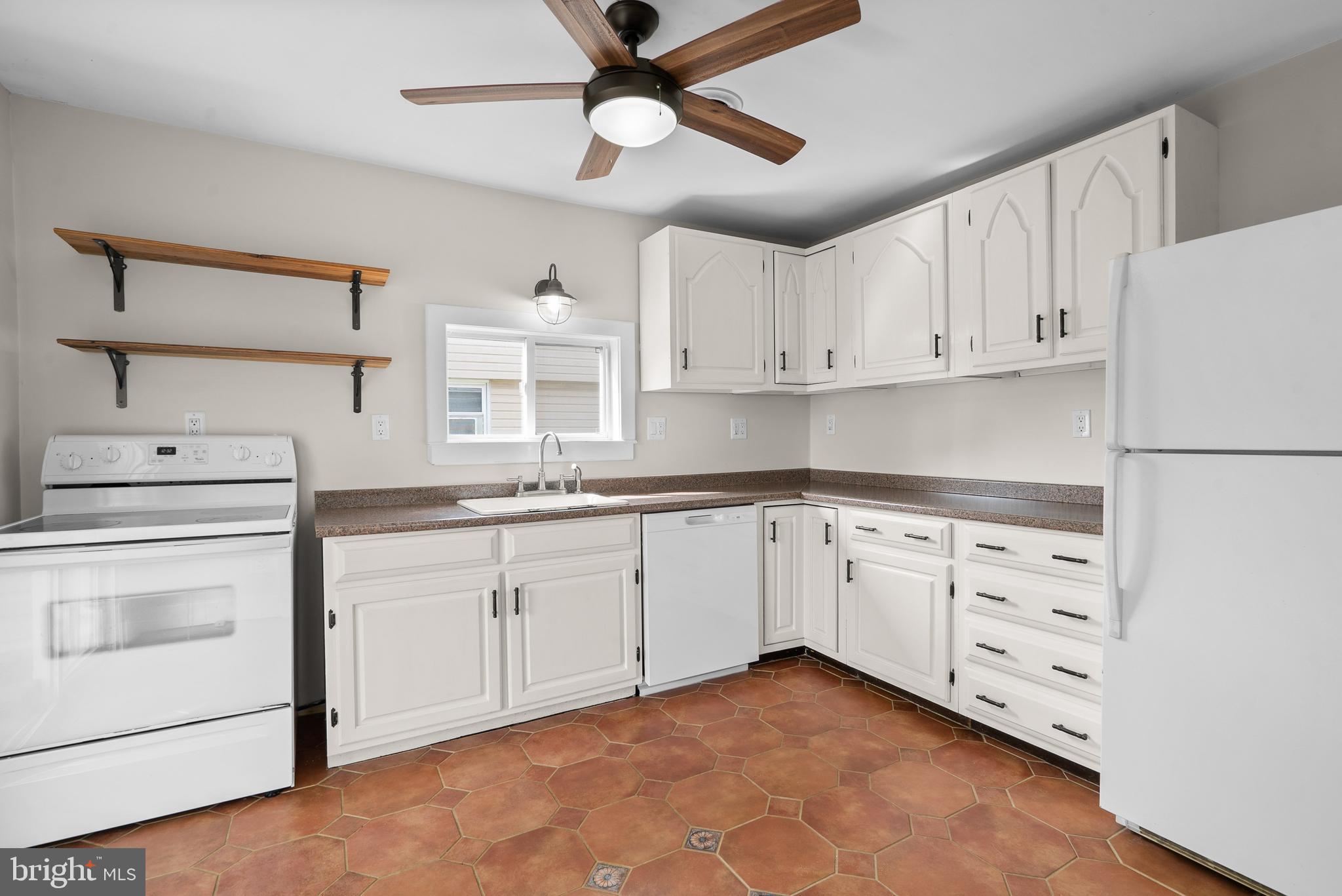 SELBY ON THE BAY - Residential