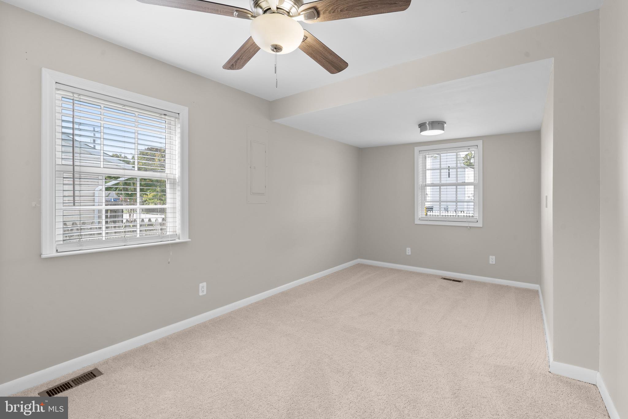 SELBY ON THE BAY - Residential