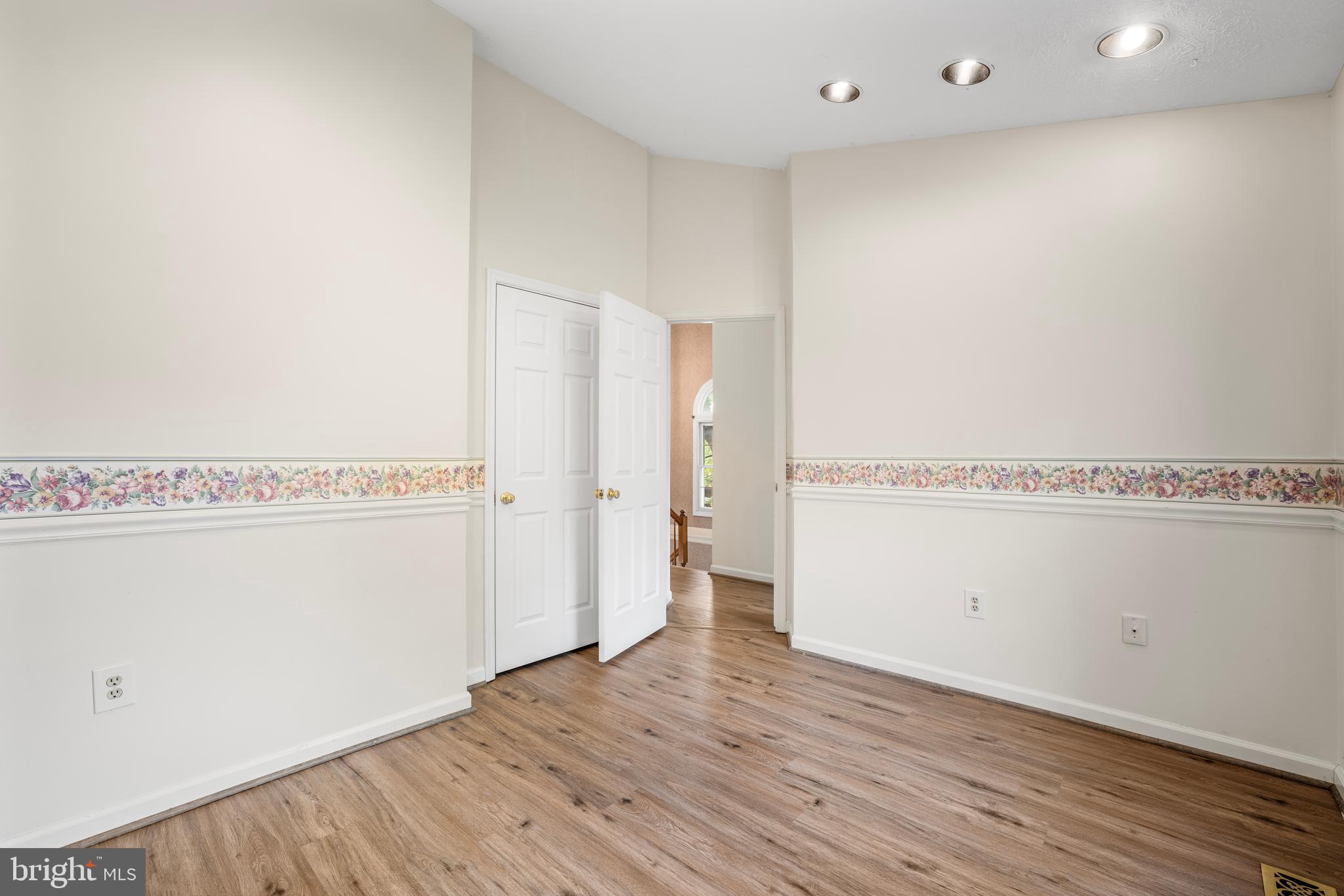 DORSEY SEARCH - Residential