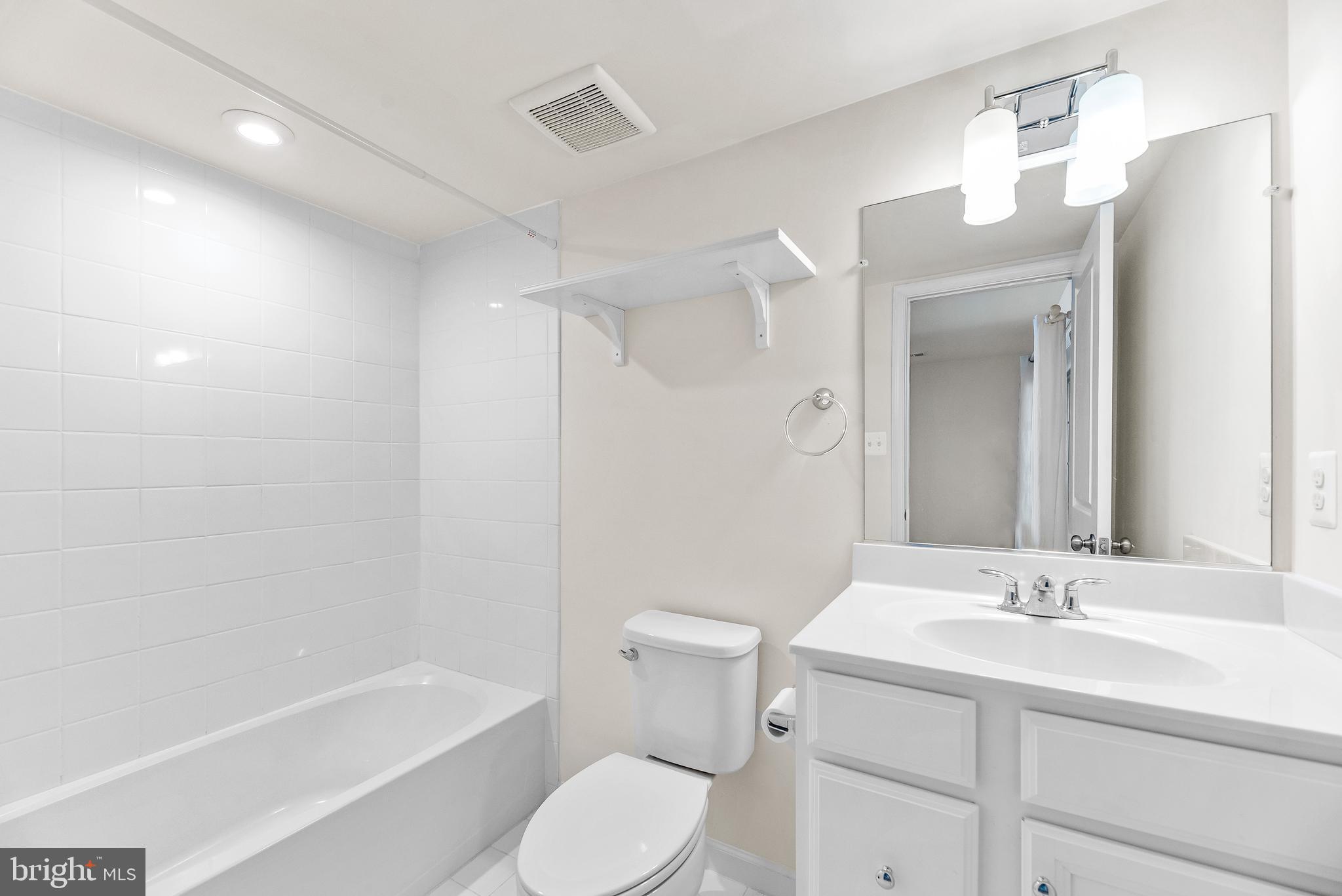 WILDEWOOD - Residential Lease