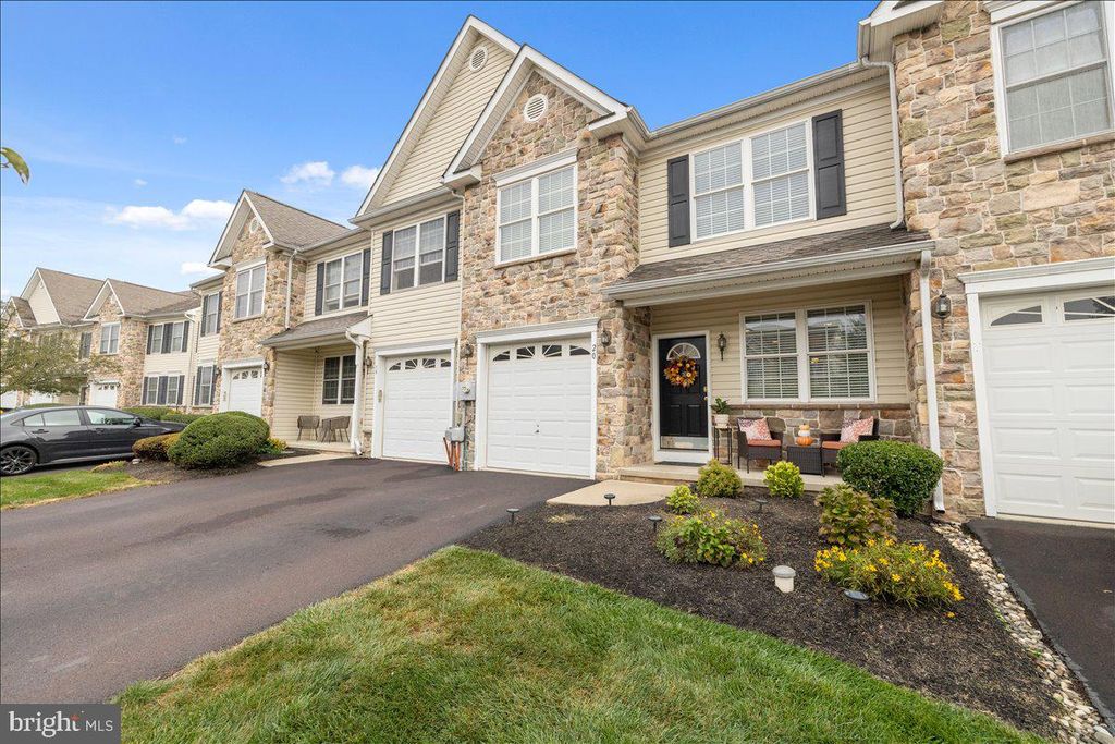 Photo of 20 Ryan Court, TELFORD, PA 18969 (MLS # PAMC2152862)