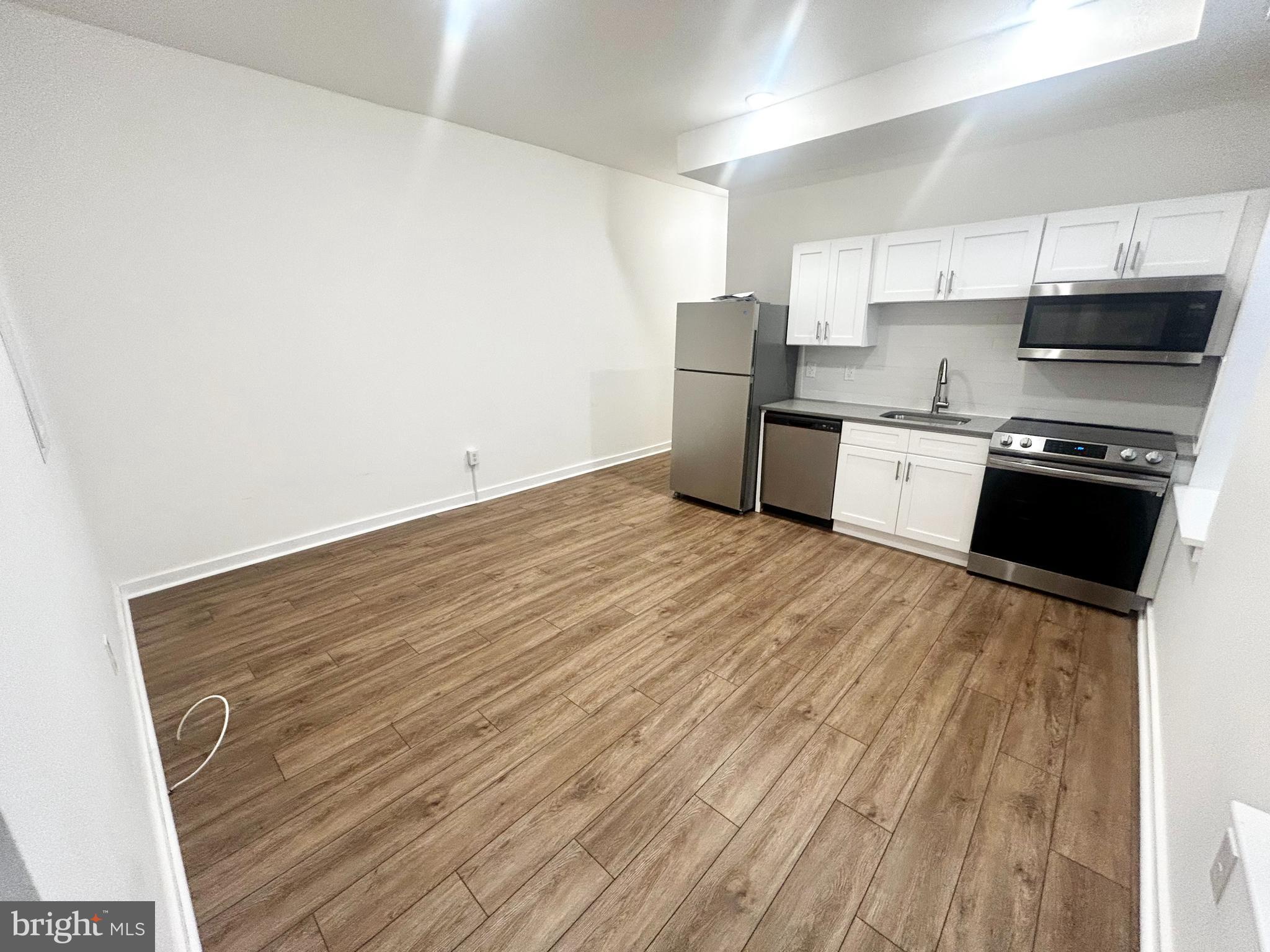 UNIVERSITY CITY - Residential Lease