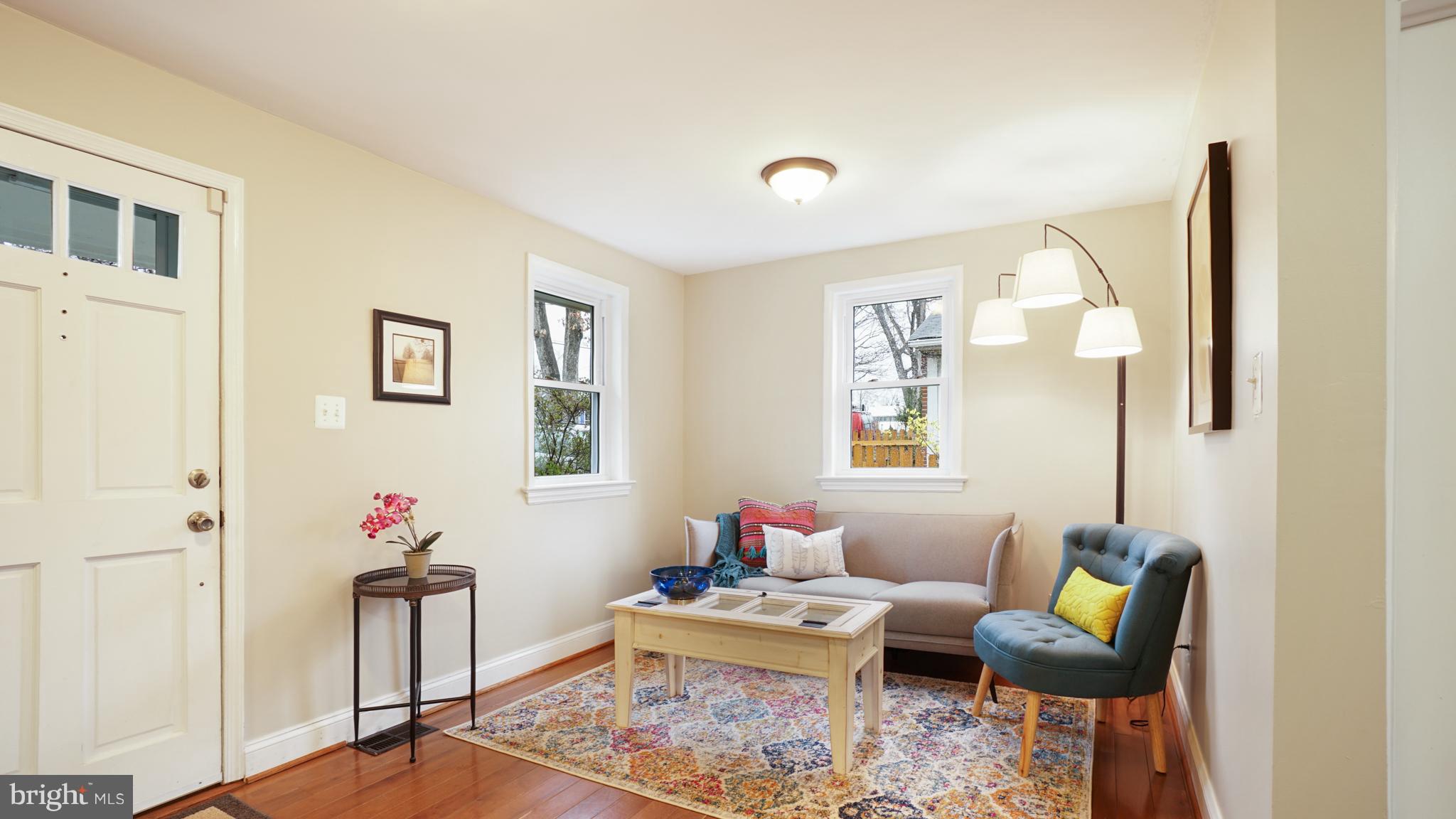 NORTH KENSINGTON - Residential