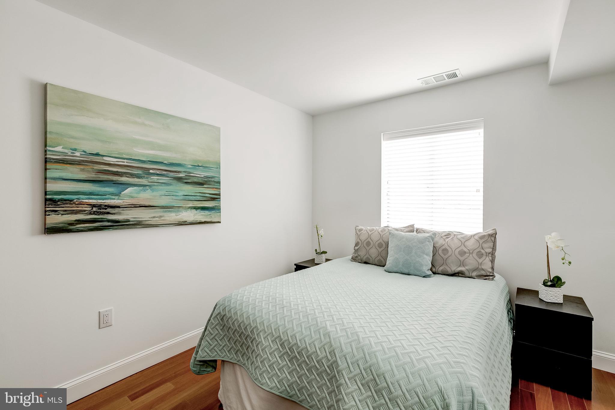 HARBOR WAY - Residential