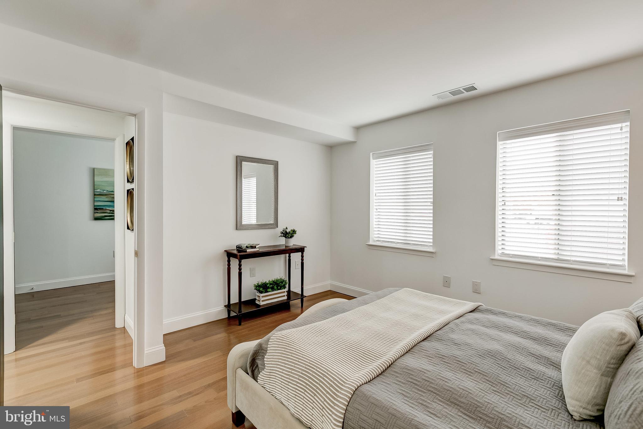 HARBOR WAY - Residential