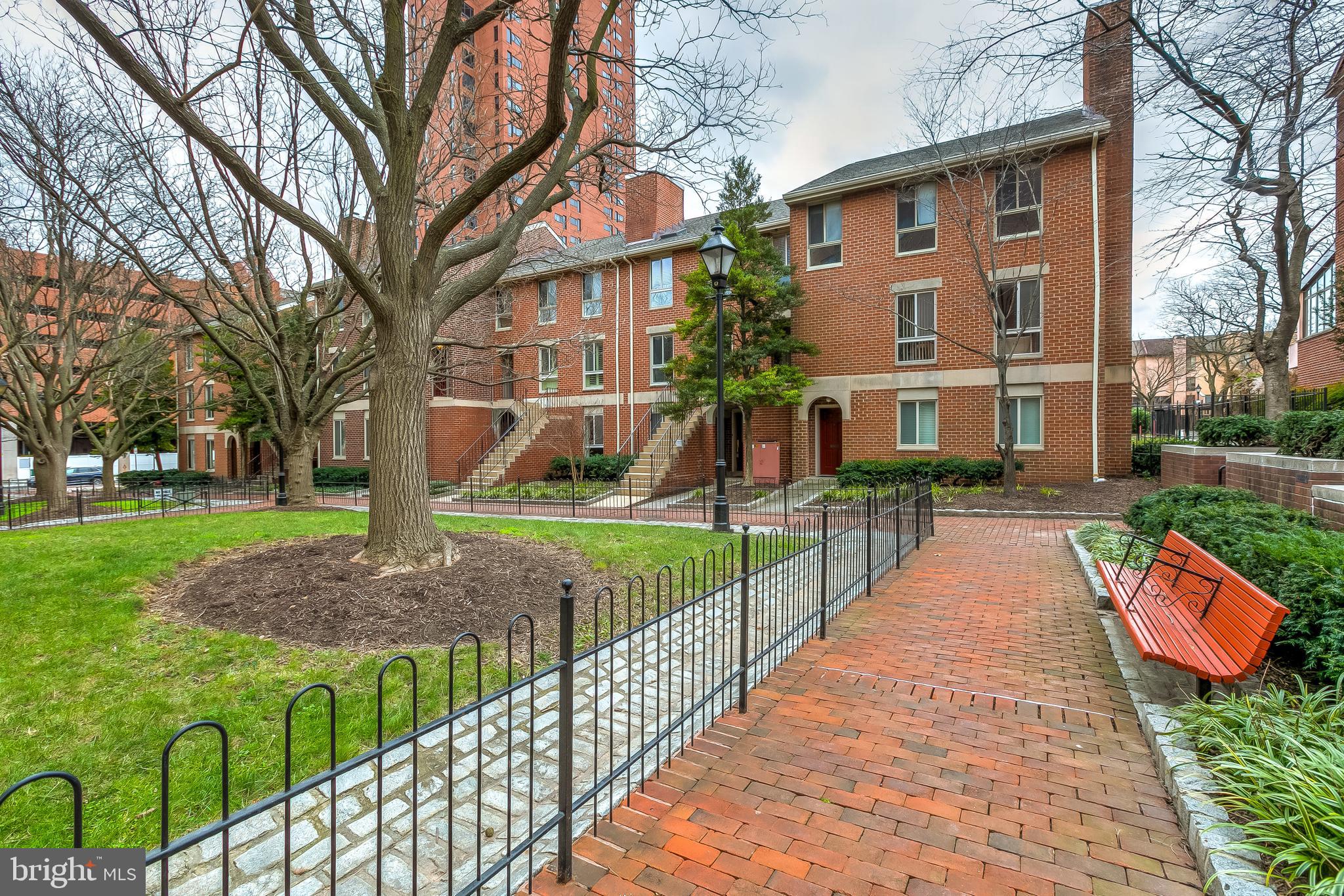 HARBOR WAY - Residential