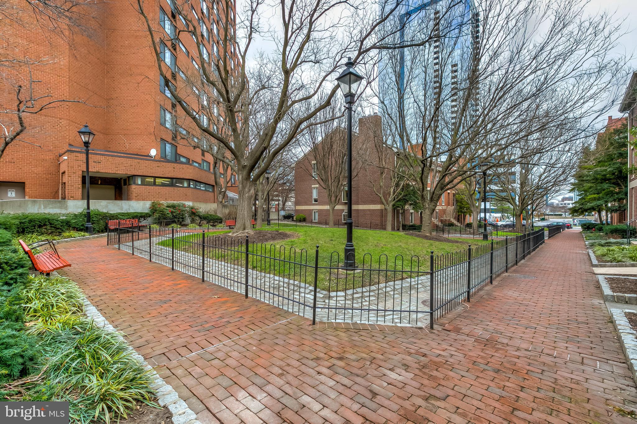 HARBOR WAY - Residential