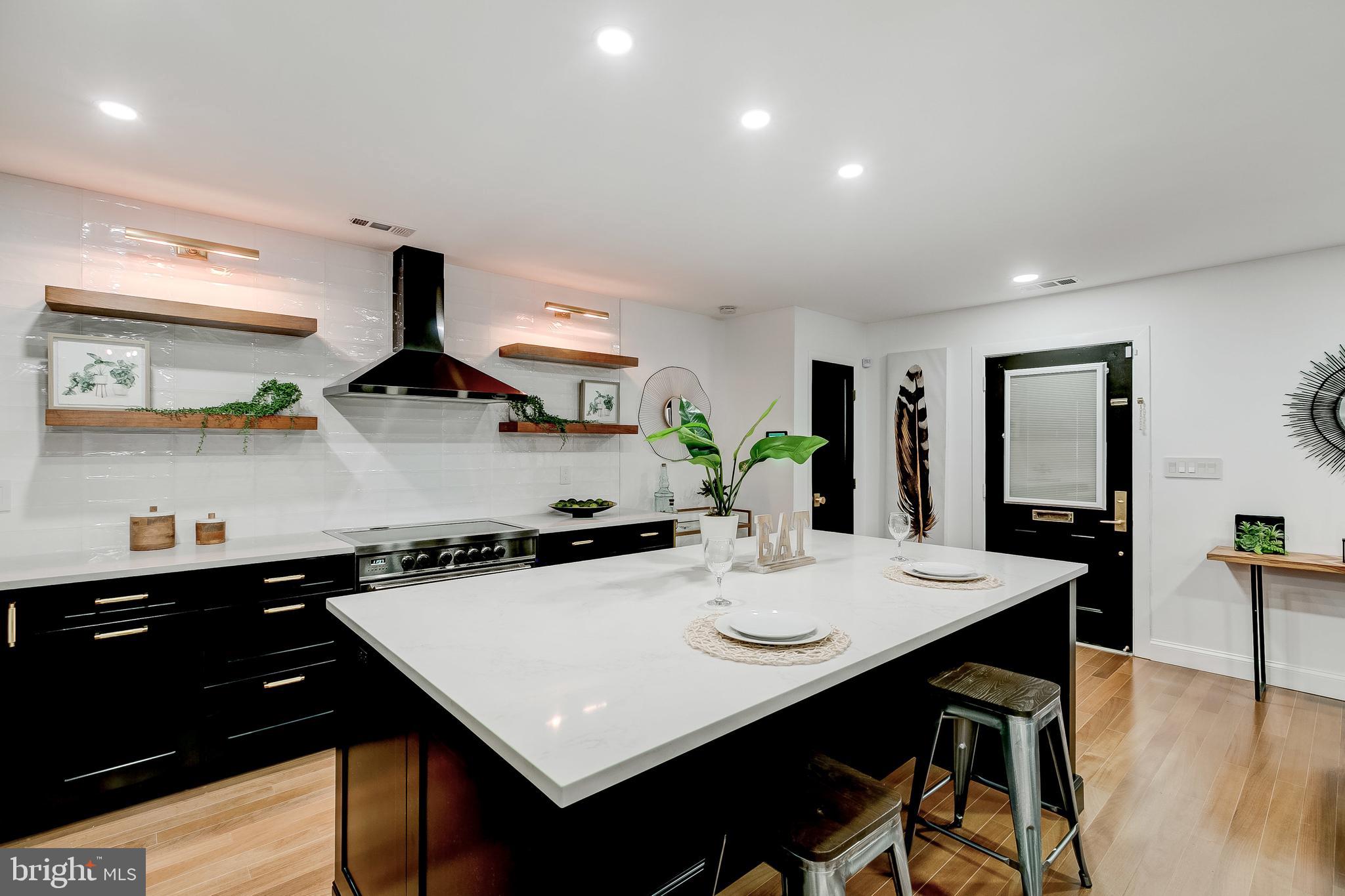 HARBOR WAY - Residential