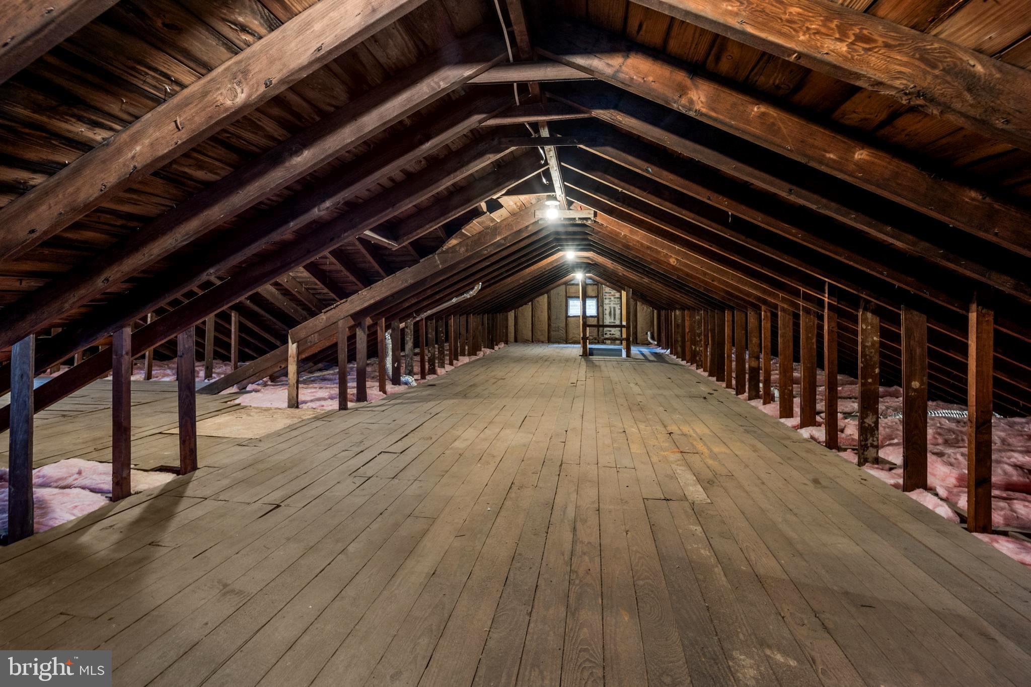 JENKINTOWN - Residential