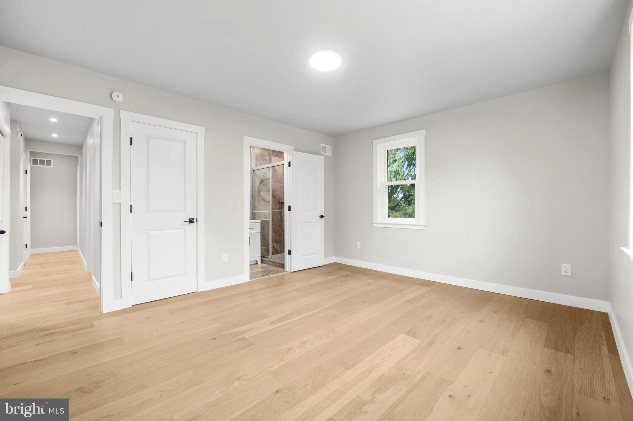 JENKINTOWN - Residential