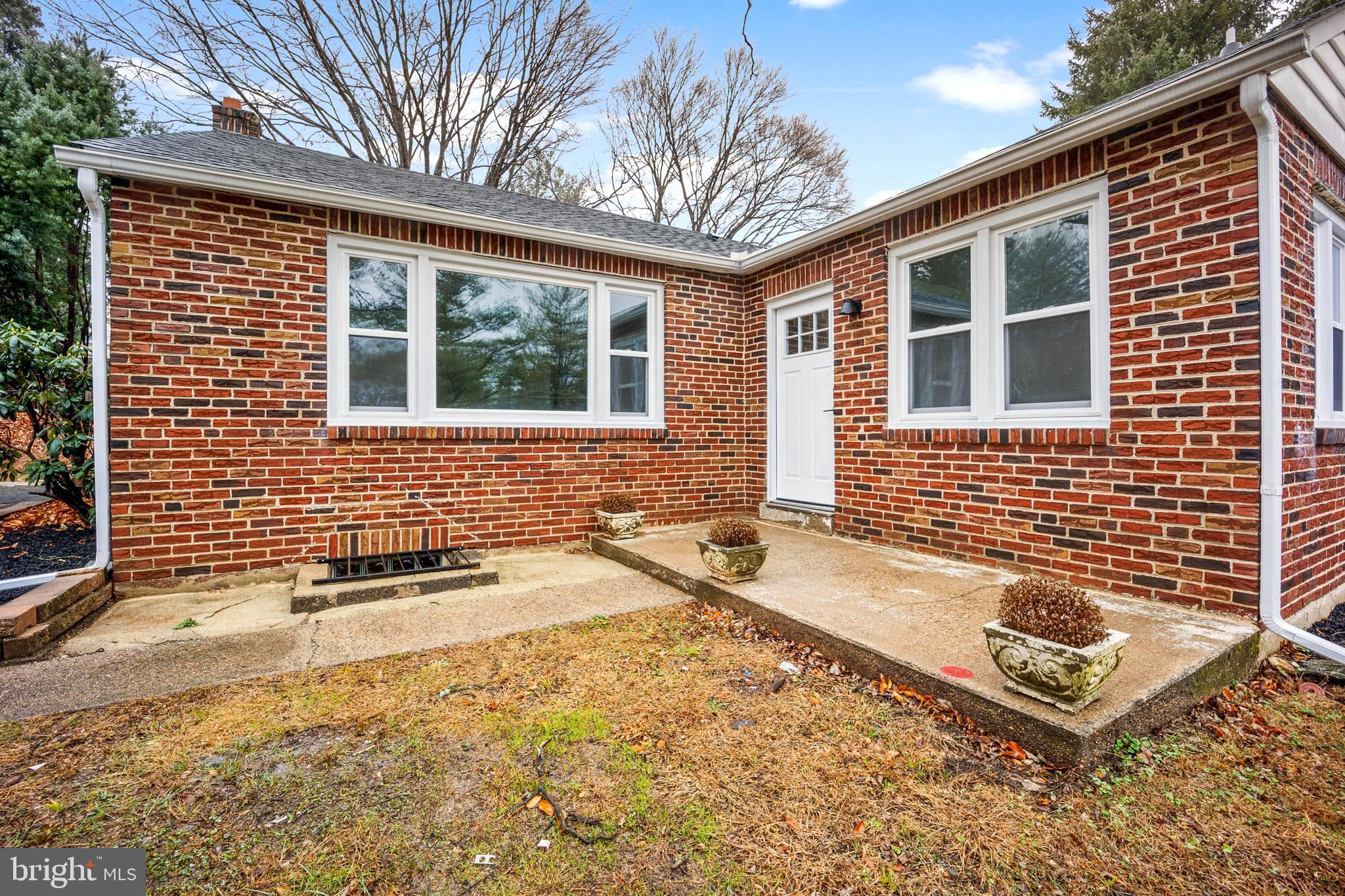 JENKINTOWN - Residential