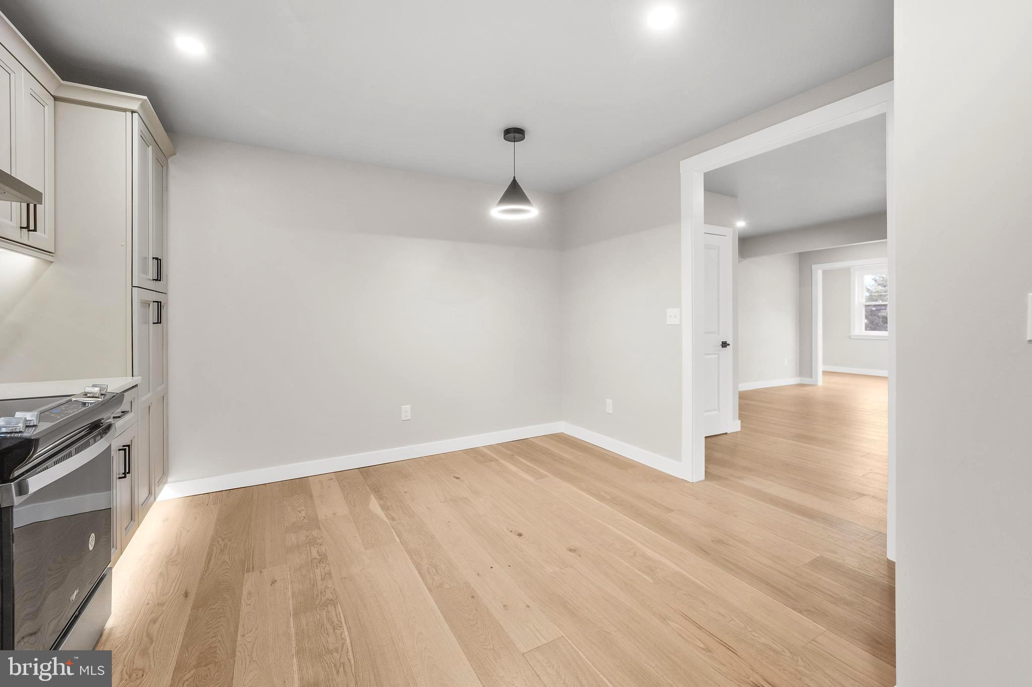 JENKINTOWN - Residential