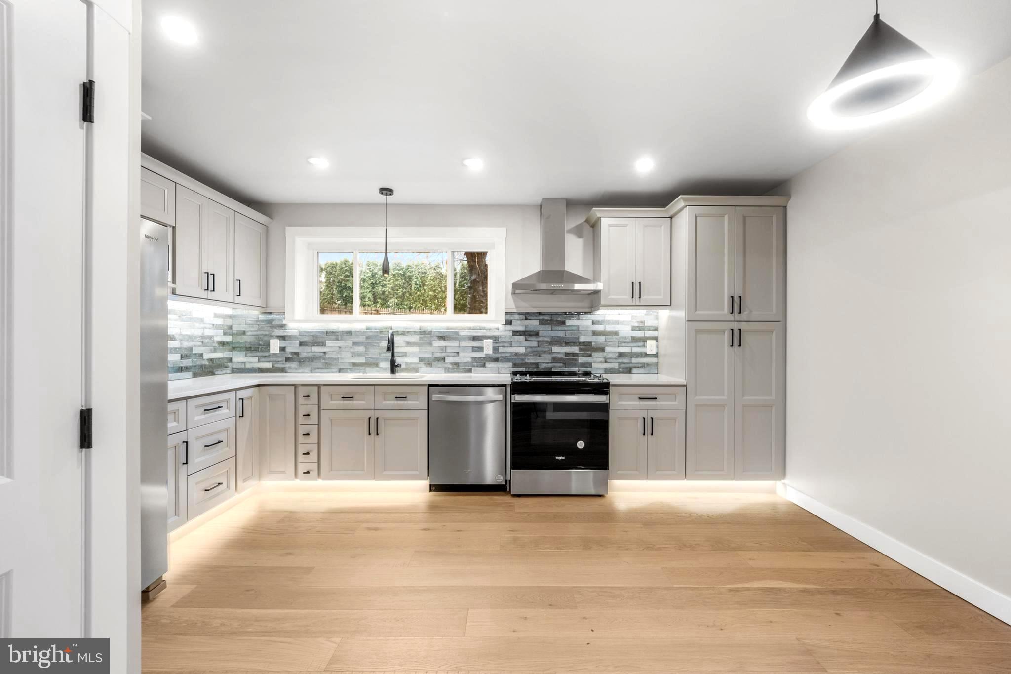 JENKINTOWN - Residential