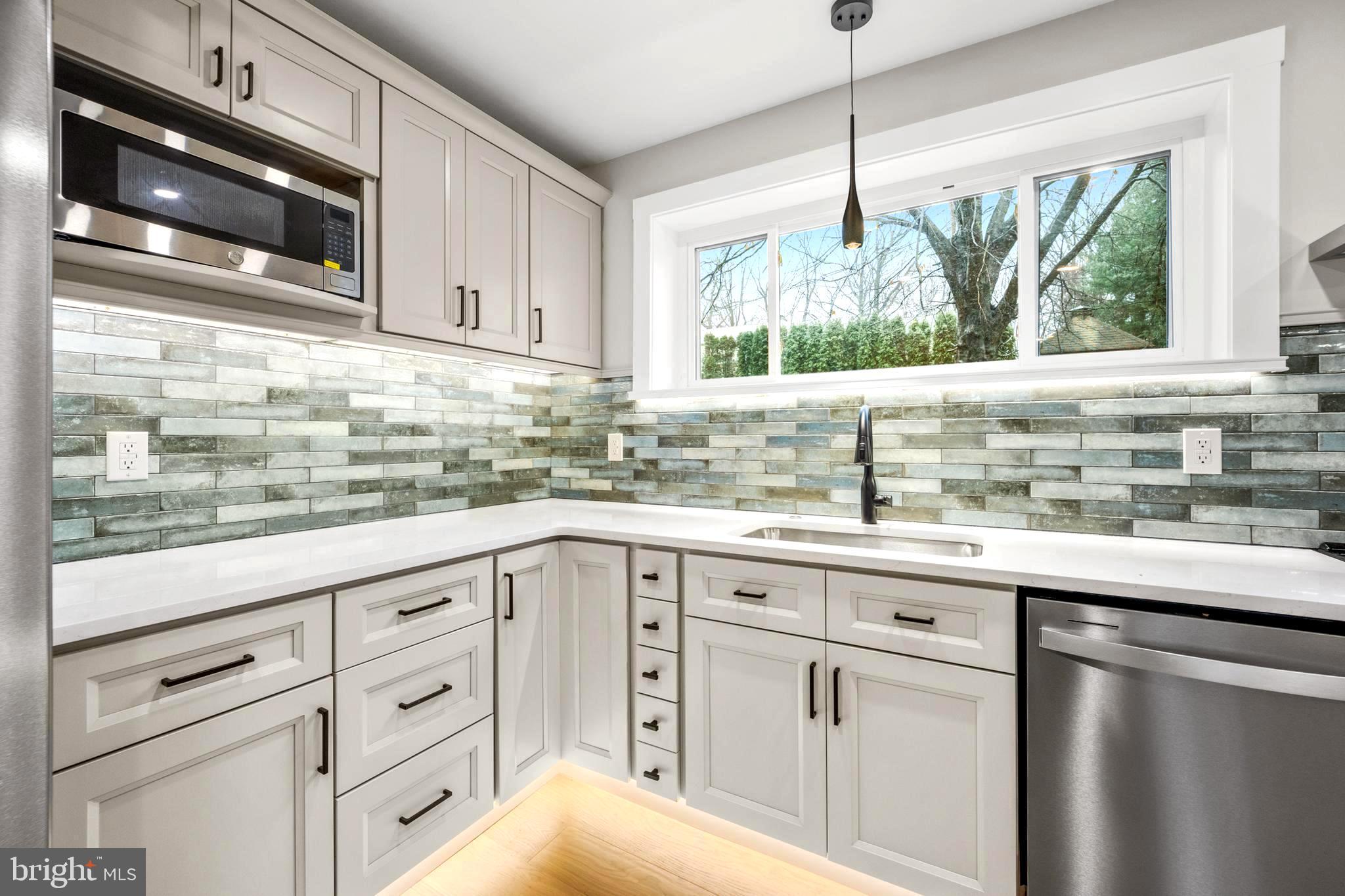 JENKINTOWN - Residential