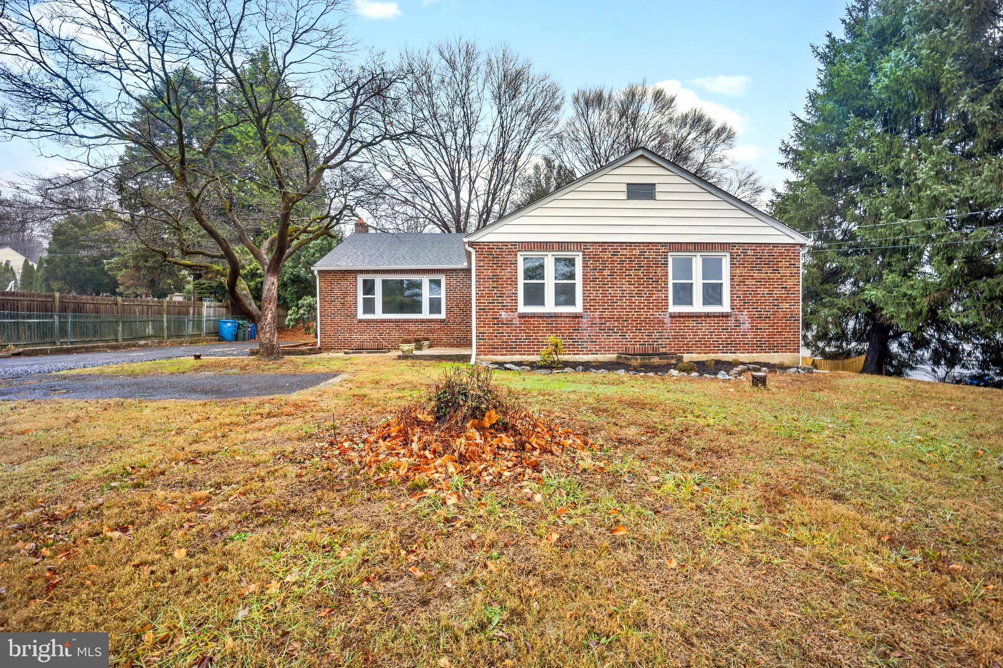 JENKINTOWN - Residential