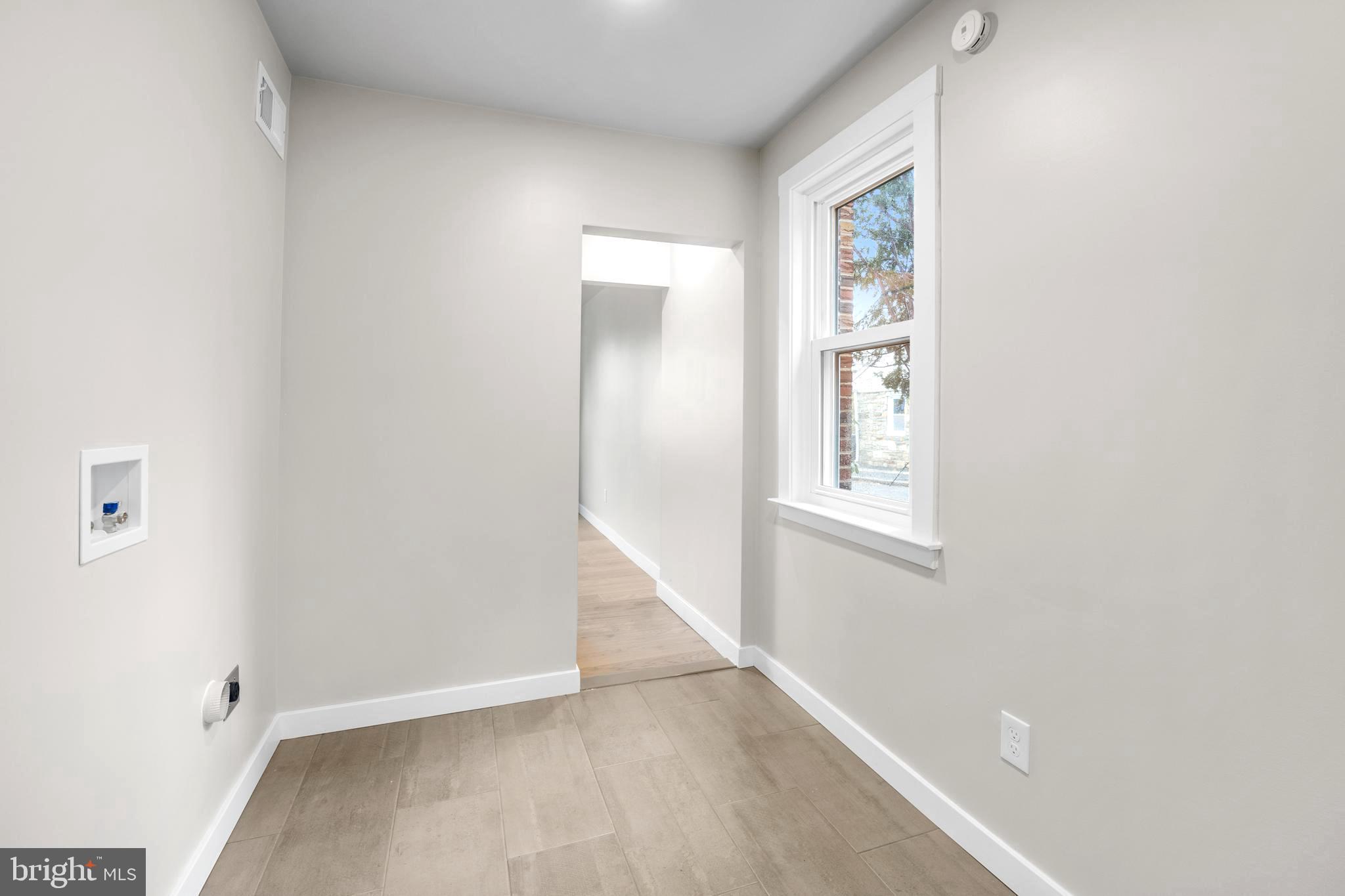 JENKINTOWN - Residential