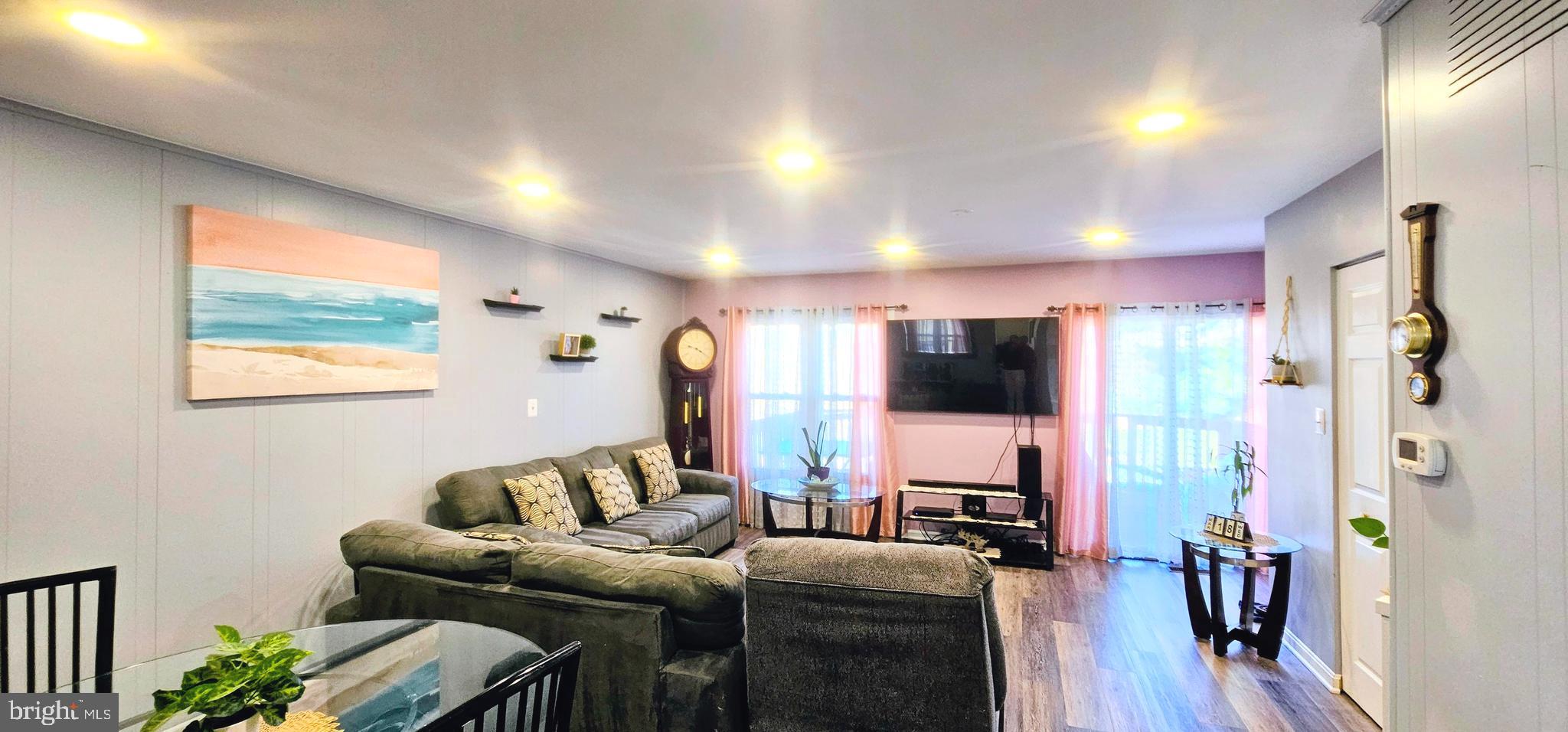 CARROLL PARK MANOR - Residential