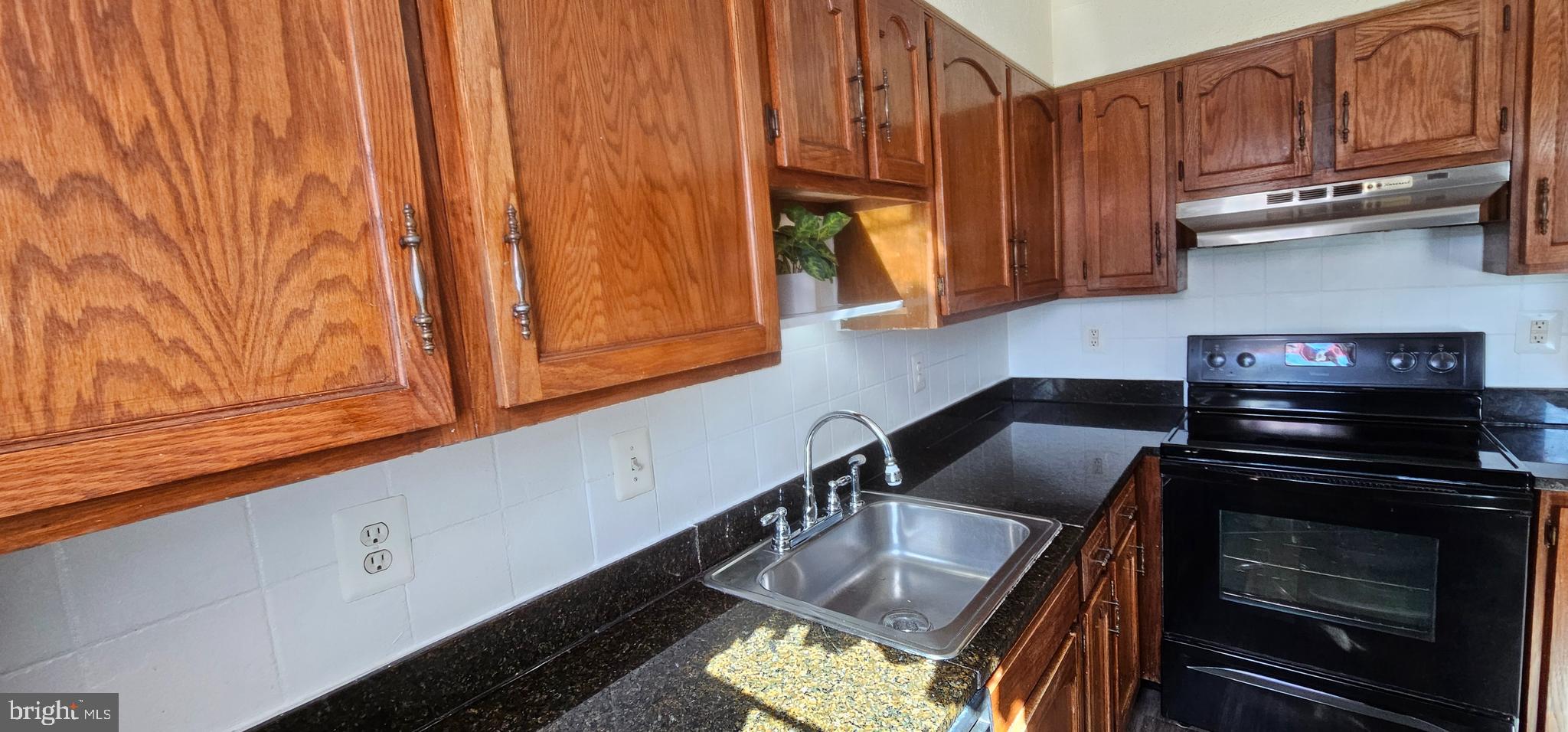 CARROLL PARK MANOR - Residential