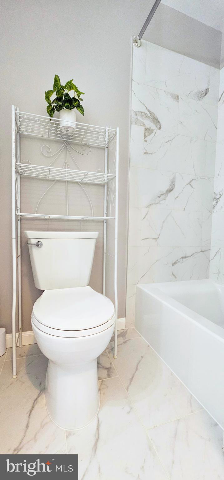 CARROLL PARK MANOR - Residential