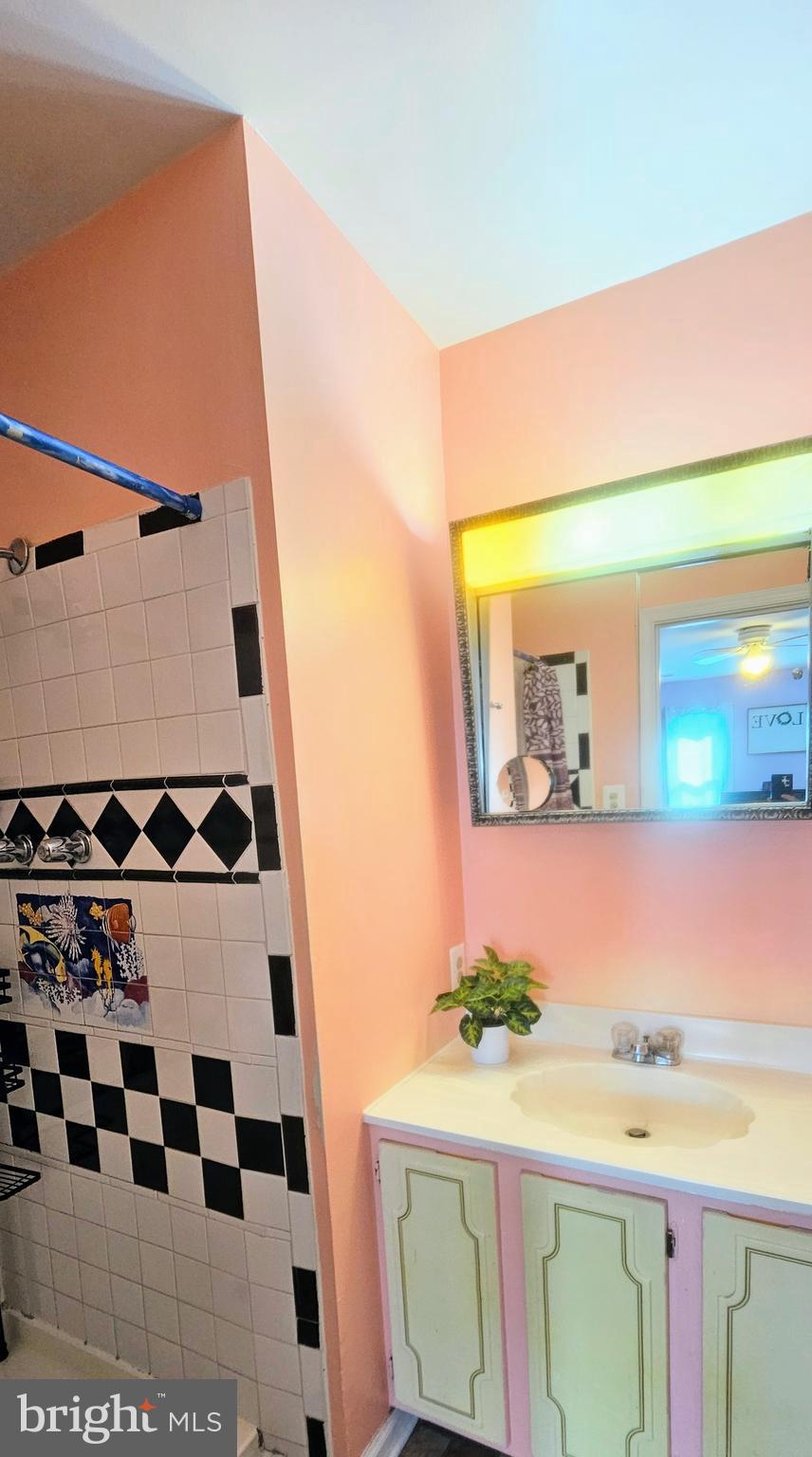 CARROLL PARK MANOR - Residential