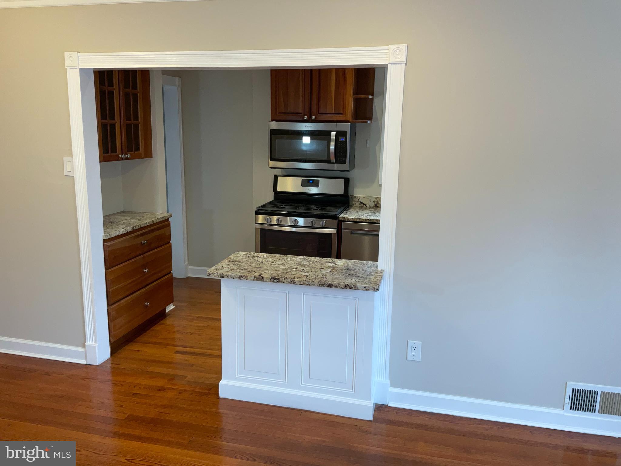 CONNECTICUT AVENUE ESTATES - Residential Lease