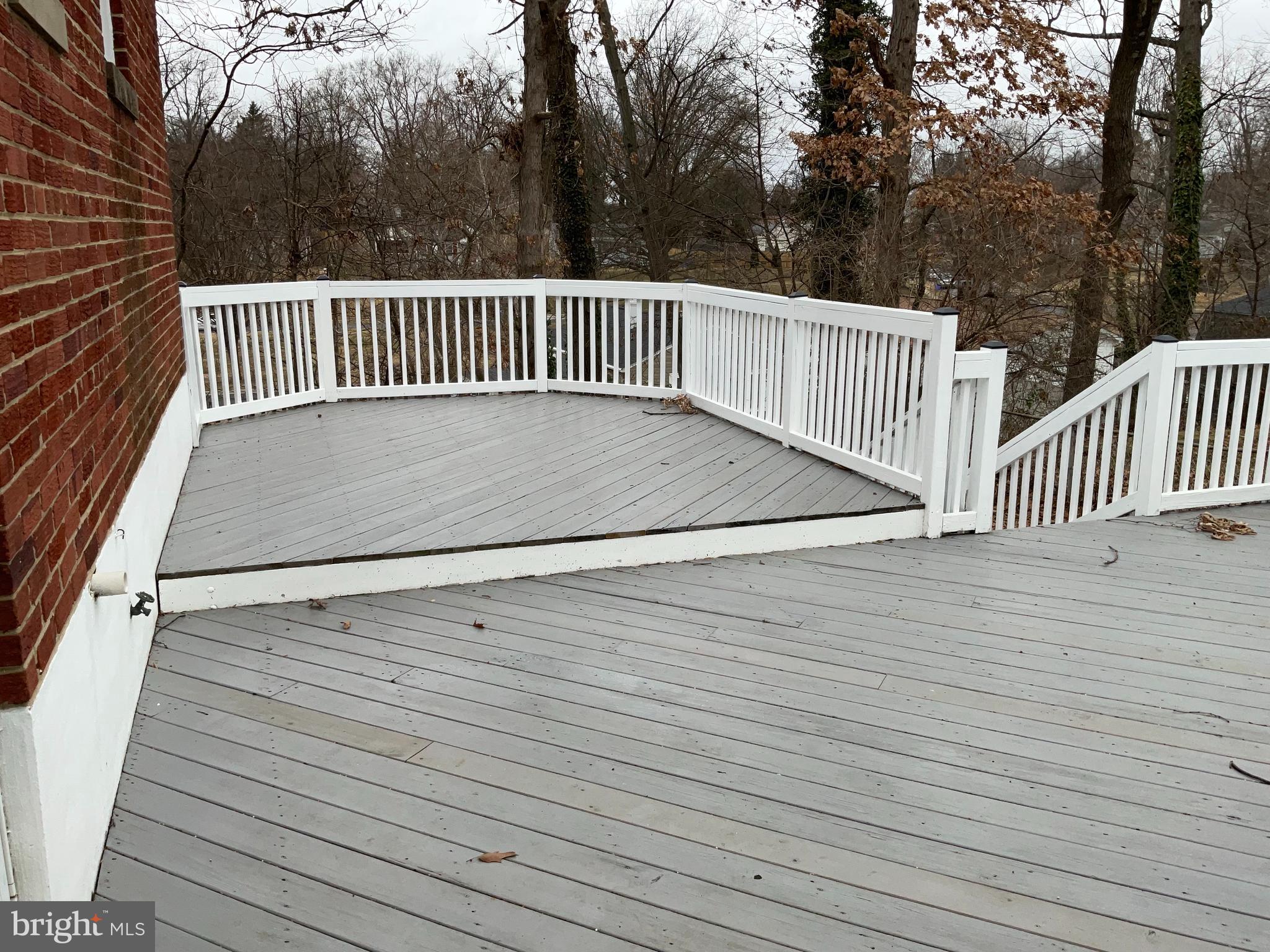 CONNECTICUT AVENUE ESTATES - Residential Lease