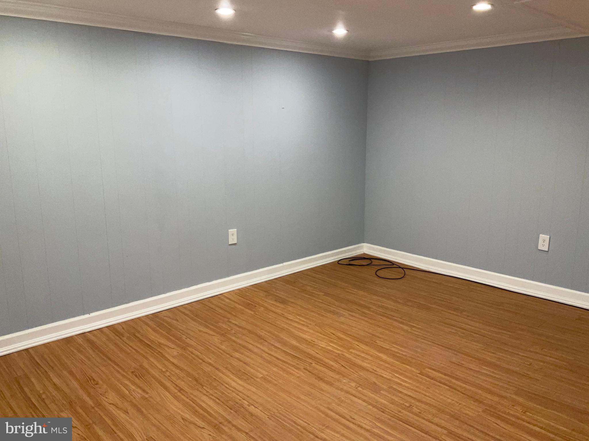 CONNECTICUT AVENUE ESTATES - Residential Lease