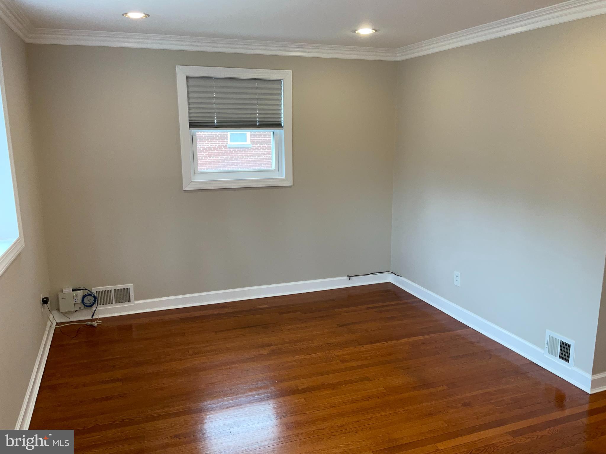 CONNECTICUT AVENUE ESTATES - Residential Lease