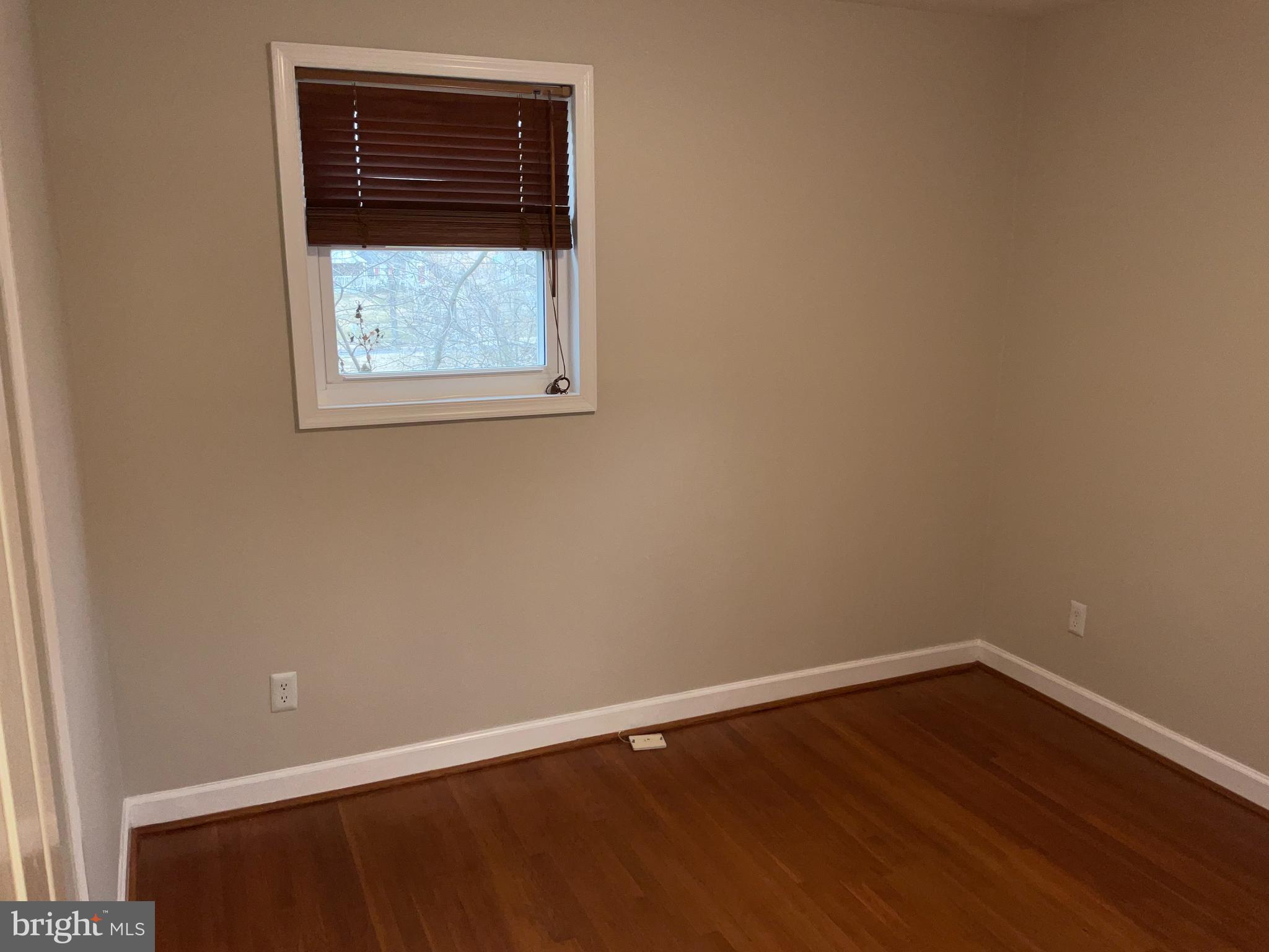 CONNECTICUT AVENUE ESTATES - Residential Lease