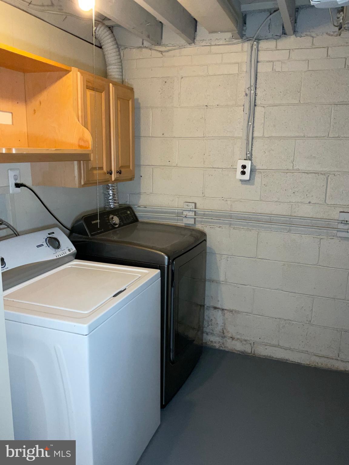 CONNECTICUT AVENUE ESTATES - Residential Lease