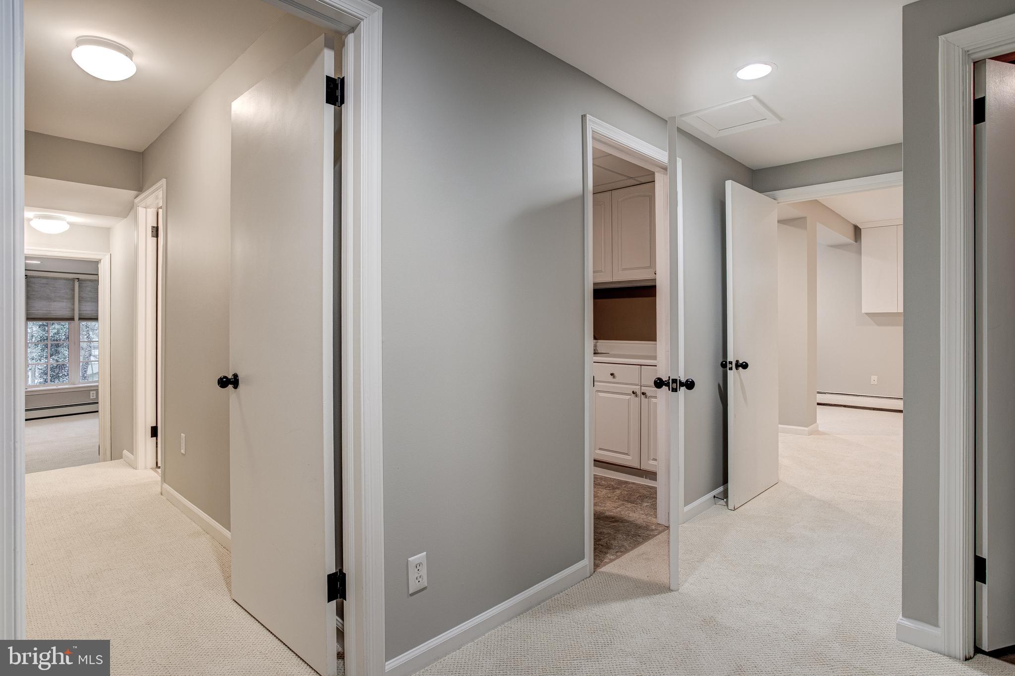 PARK FOREST VILLAGE - Residential