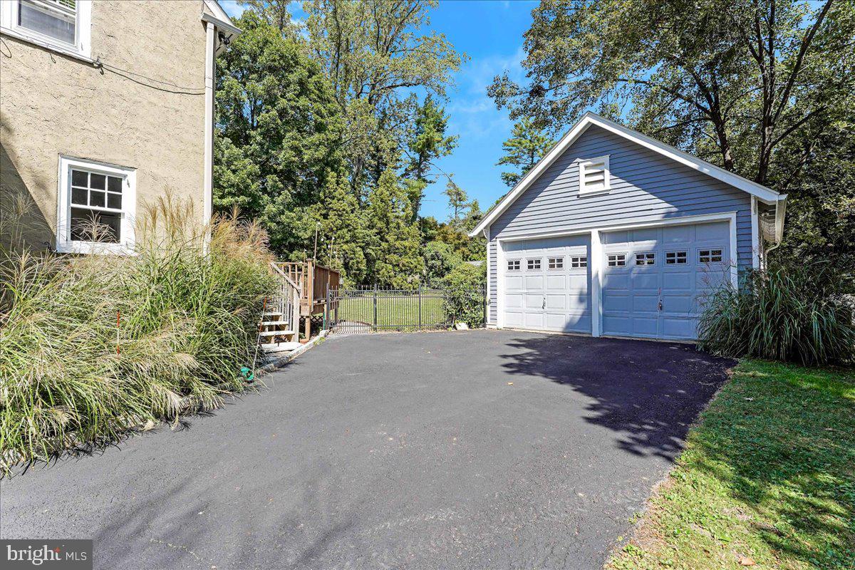 NORTH WAYNE - Residential