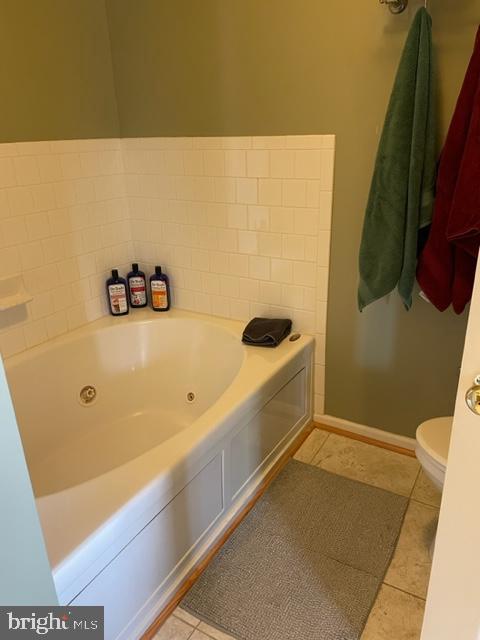 NANTUCKET MEWS @ CROFTON - Residential