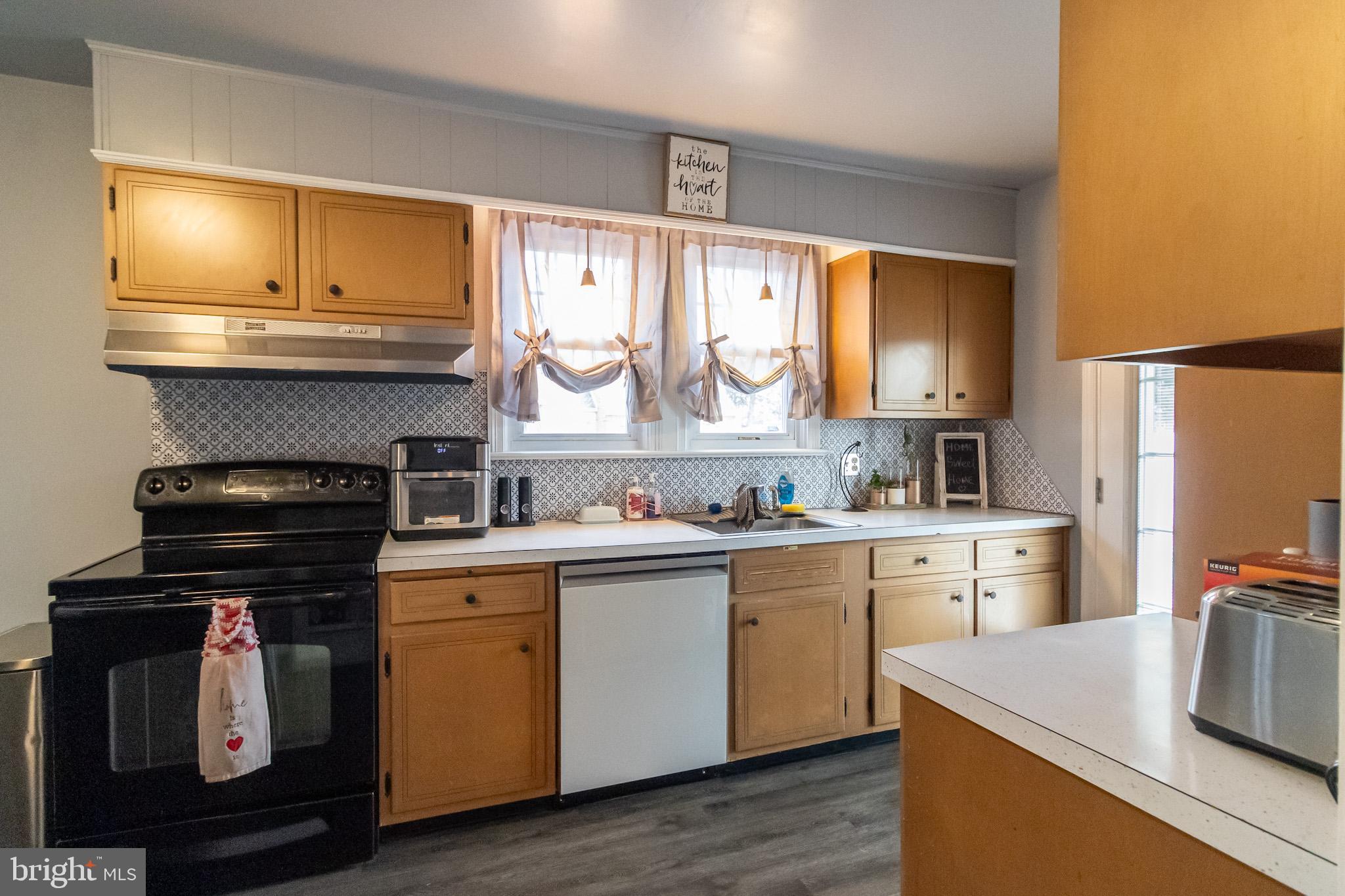 EAST YORK - Residential