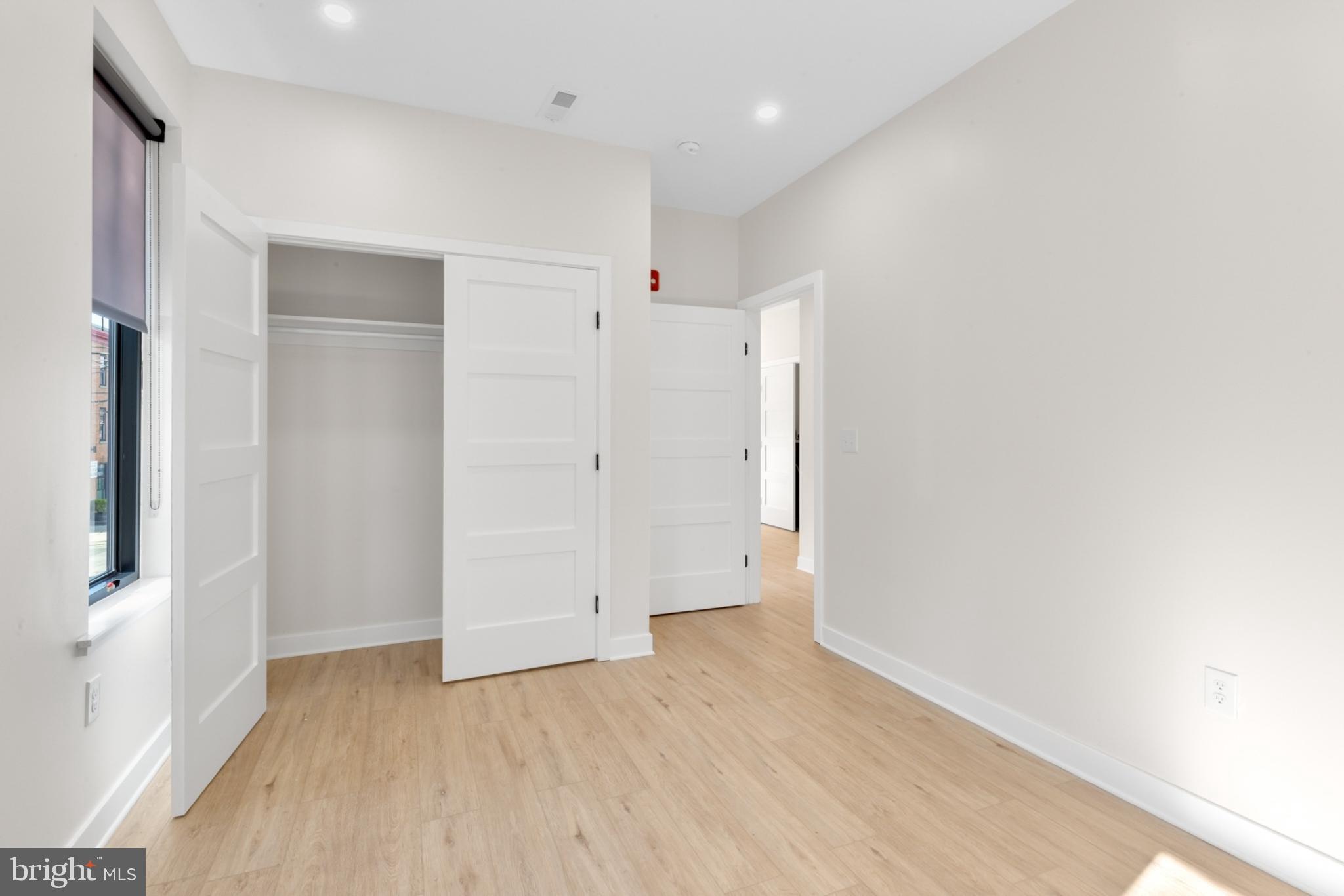 OLDE KENSINGTON - Residential Lease