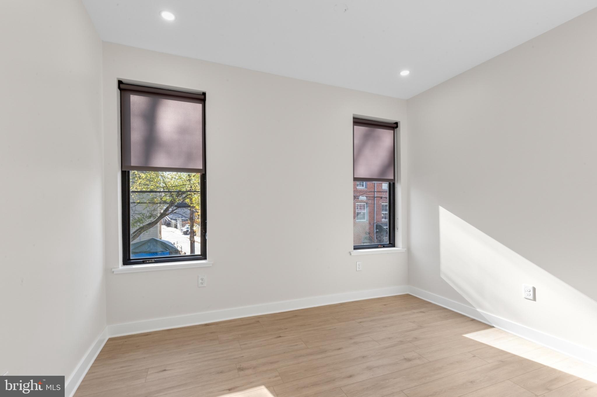 OLDE KENSINGTON - Residential Lease