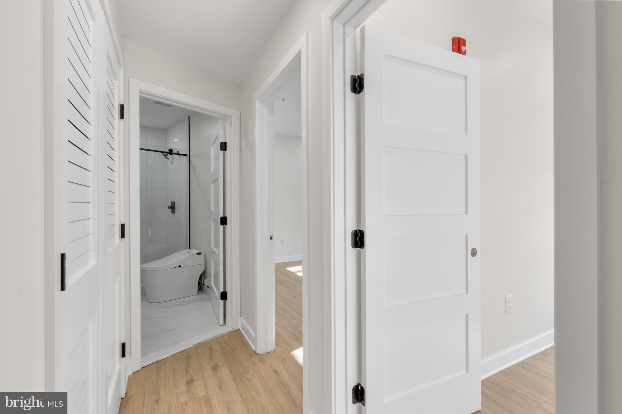 OLDE KENSINGTON - Residential Lease