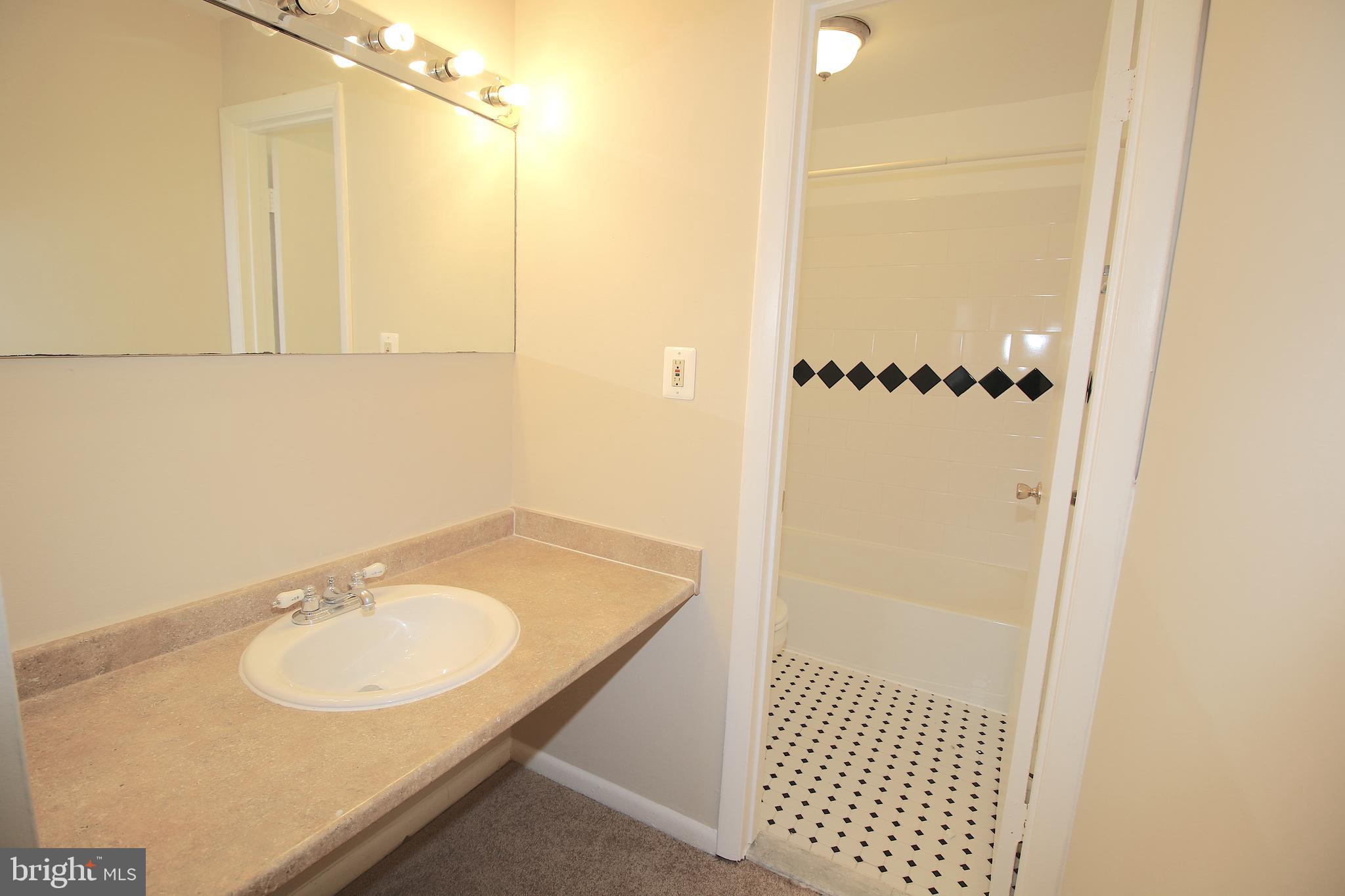 WILLIAMSTOWN - Residential Lease