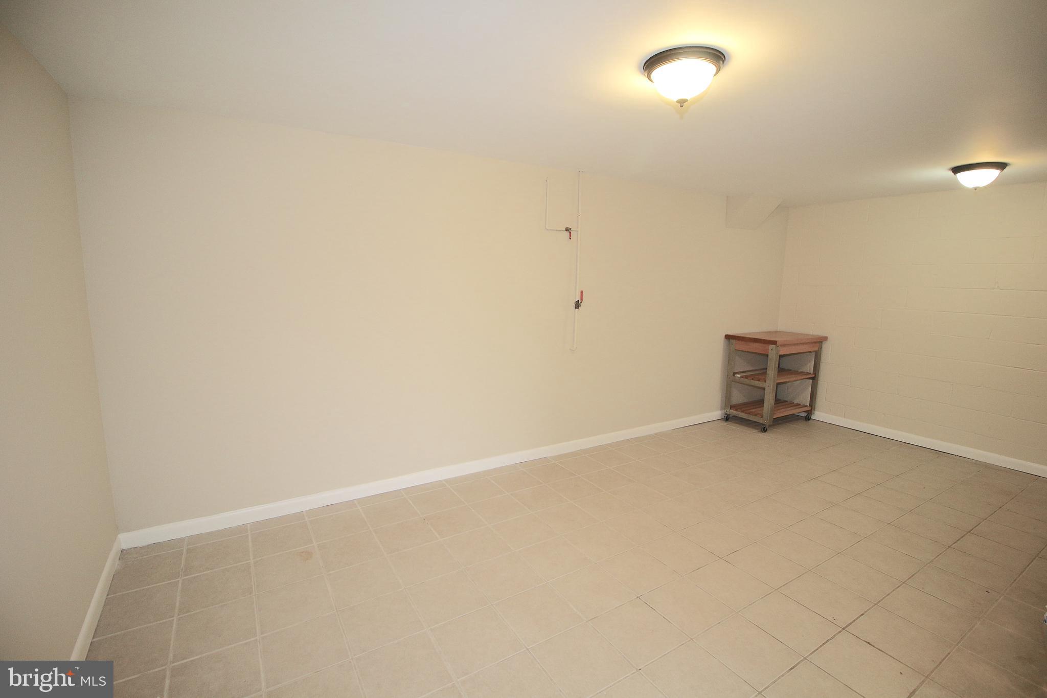 WILLIAMSTOWN - Residential Lease