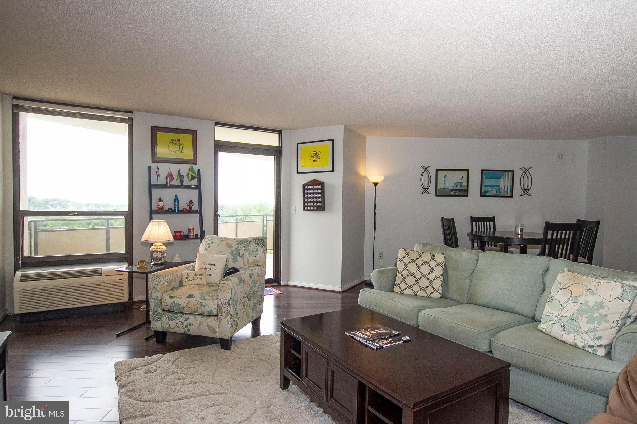 THE RIDGELY - Residential