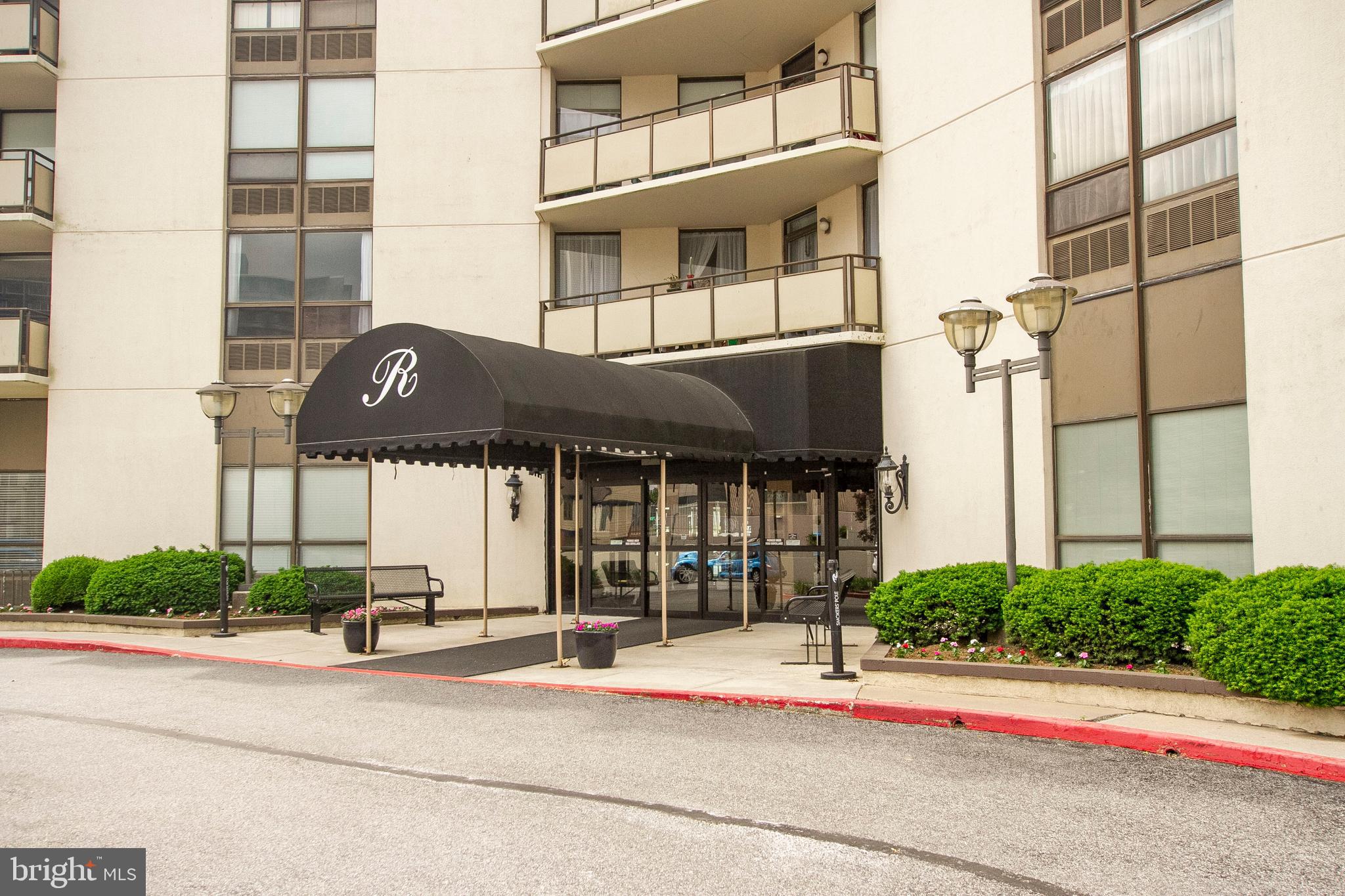 THE RIDGELY - Residential