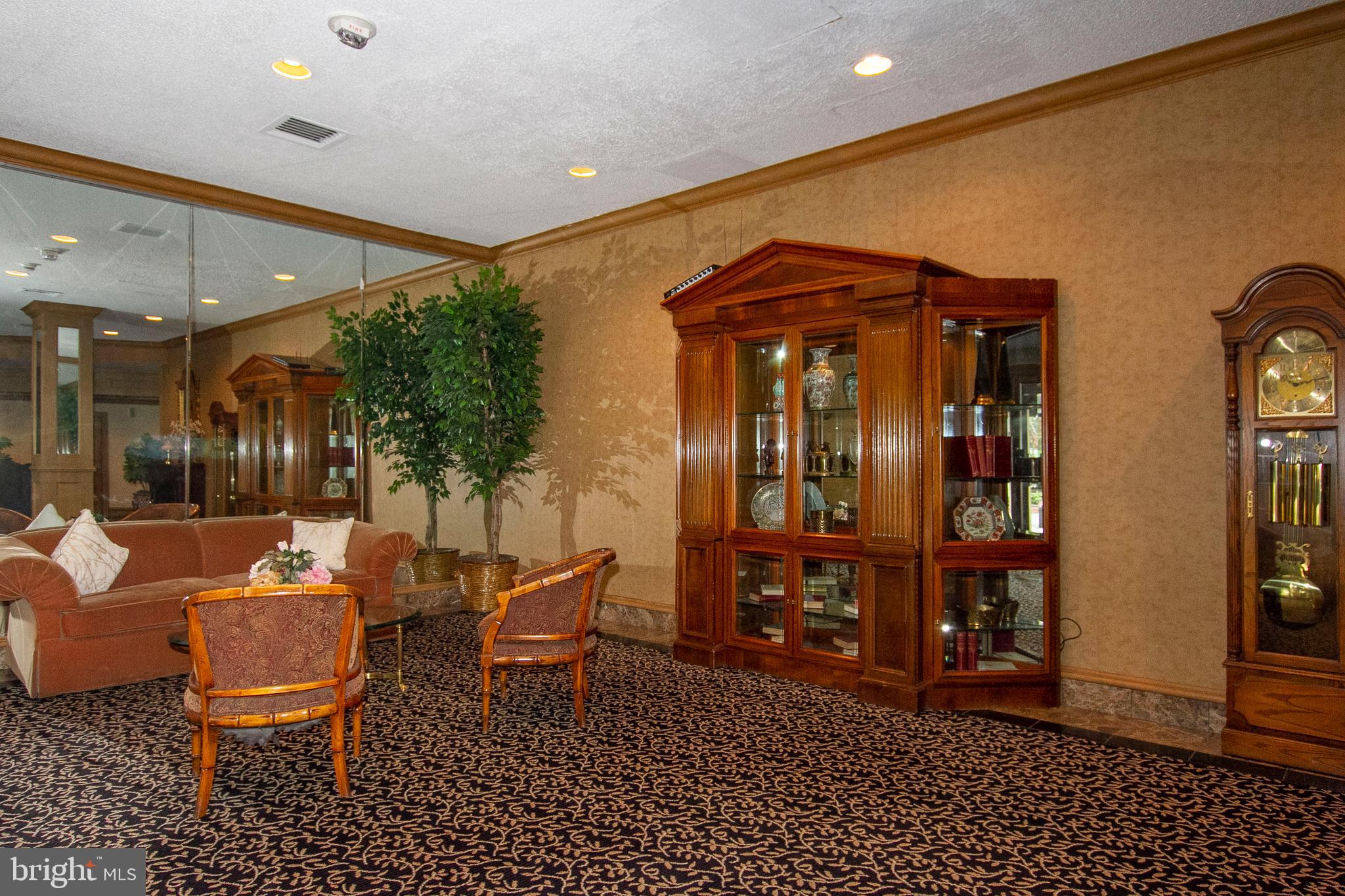 THE RIDGELY - Residential