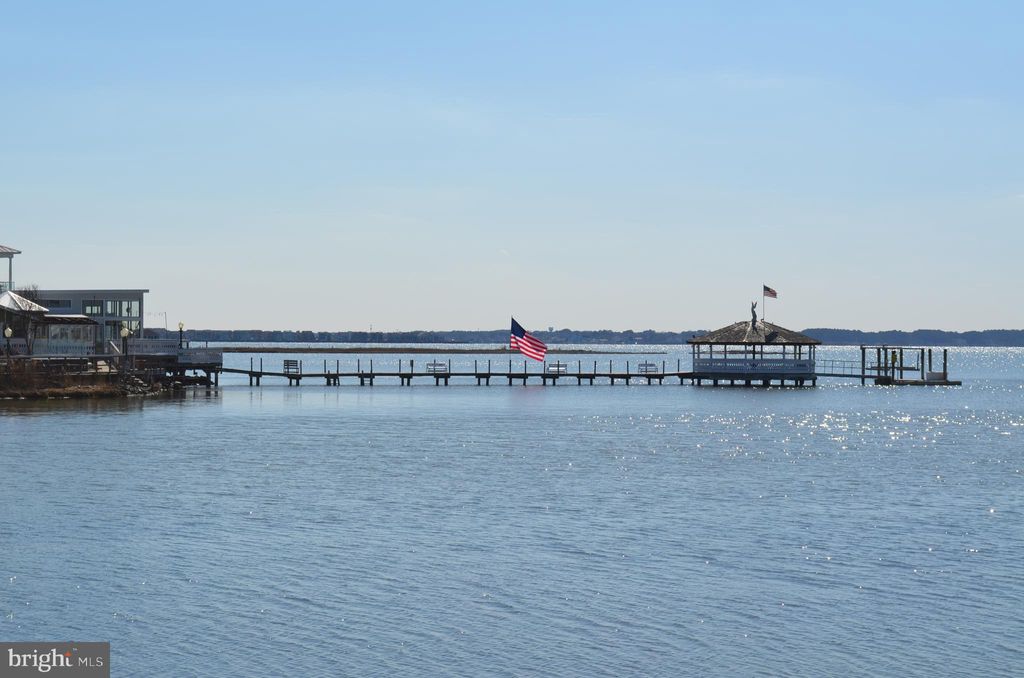 listing image 0