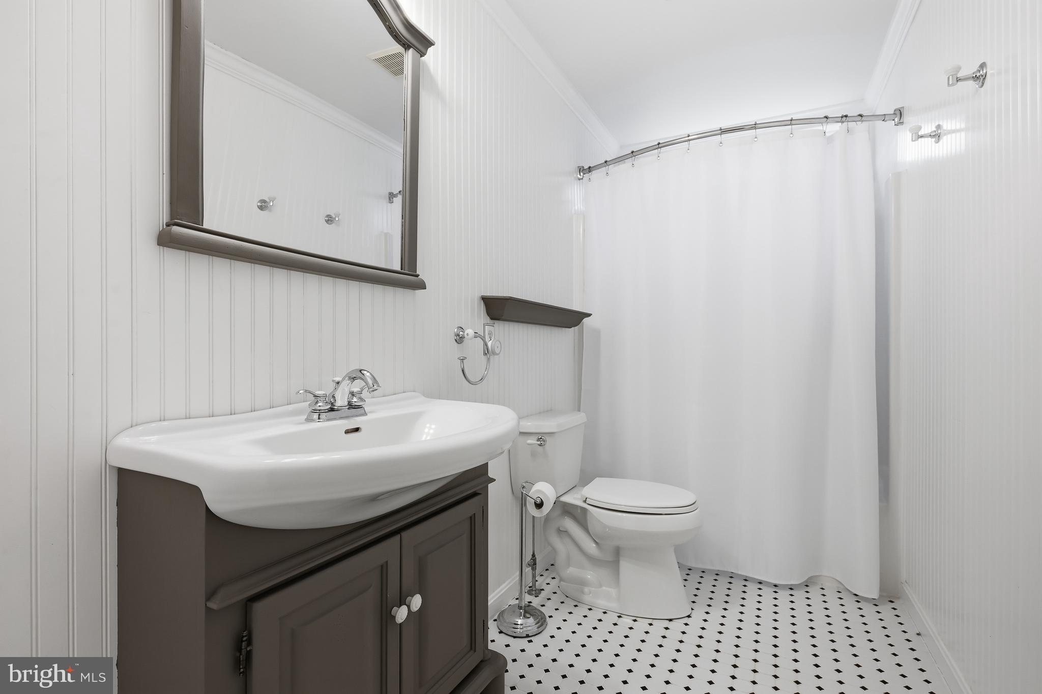 KEMBLESVILLE WEST - Residential